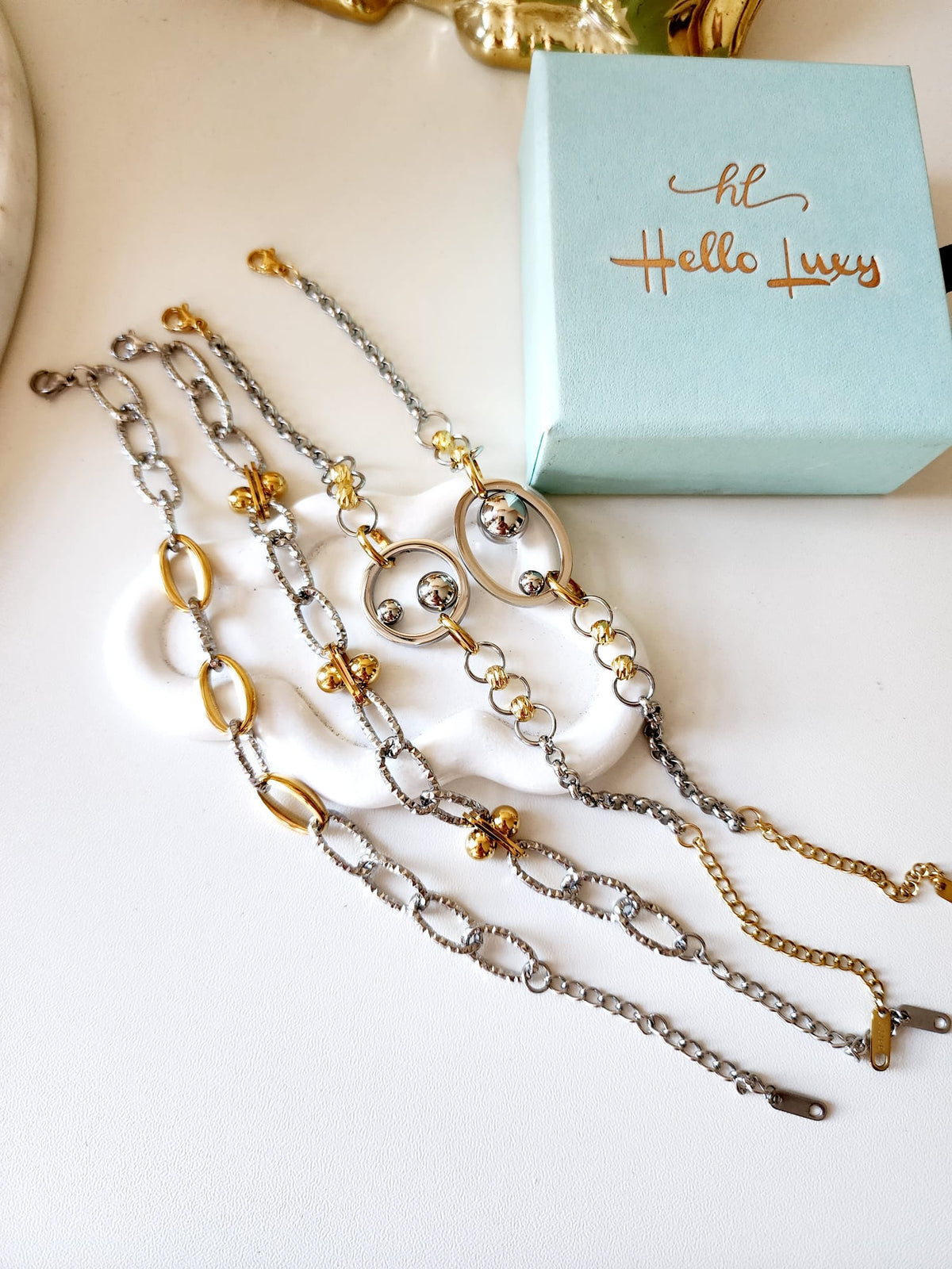 Geometric two tone bracelet, Circular double tone bracelet, Double tone vintage bracelet, constellation bracelet, Vintage bracelet, double tone jewelry, Water resistance Bracelet, Mesh silver bracelet, Vintage Jewelry, 
Cuban Bracelet, Vintage Bracelet, Paper Link Bracelet, Minimalist Jewelry, Minimalist Gift for her, religious gift, waterproof bracelet, Water resistant bracelet, Minimalist Gift