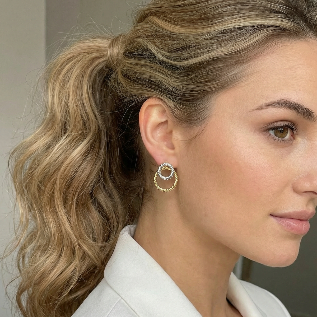 vintage two tone Geometric two tone earrings and bracelet, bold two tone circular necklace and bracelet, chunky two tone necklace and bracelet, infinity necklace and bracelet,  Silver Geometric necklace and bracelets, Gold Geometric necklace and earrings

Water Resistant Necklace

Water Resistant Jewelry

Water Resistant

water resistance jewelry