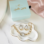 vintage two tone Geometric two tone earrings and bracelet, bold two tone circular necklace and bracelet, chunky two tone necklace and bracelet, infinity necklace and bracelet,  Silver Geometric necklace and bracelets, Gold Geometric necklace and earrings

Water Resistant Necklace

Water Resistant Jewelry

Water Resistant