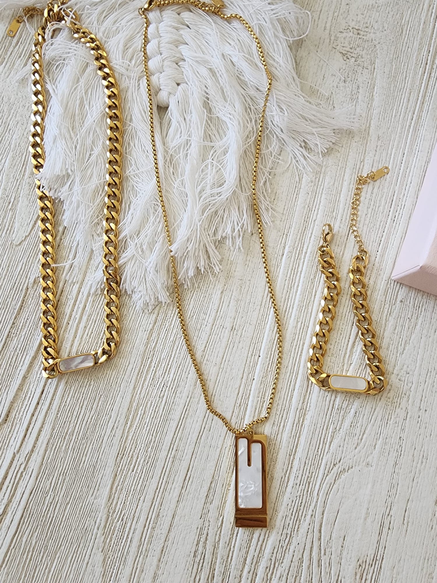 White Shell necklace, Mother Pearl Necklace, Pearl Necklace, baroque pearl Necklace, Nacar Necklace, Water Resistant Necklace, Water Resistant Jewelry, Water Resistant jewelry, versatile bracelet, Pearl jewelry set, Shell Necklace, pearl necklace meaning, freshwater pearl bracelet, pearl bracelet set, pearls bracelet amazon, fresh water pearls bracelet, real pearls bracelet, 18k gold plated bold jewelry set, baroque pearls bracelet, pearls gold link bracelet, pearls baroque bracelet, Summer Jewelry