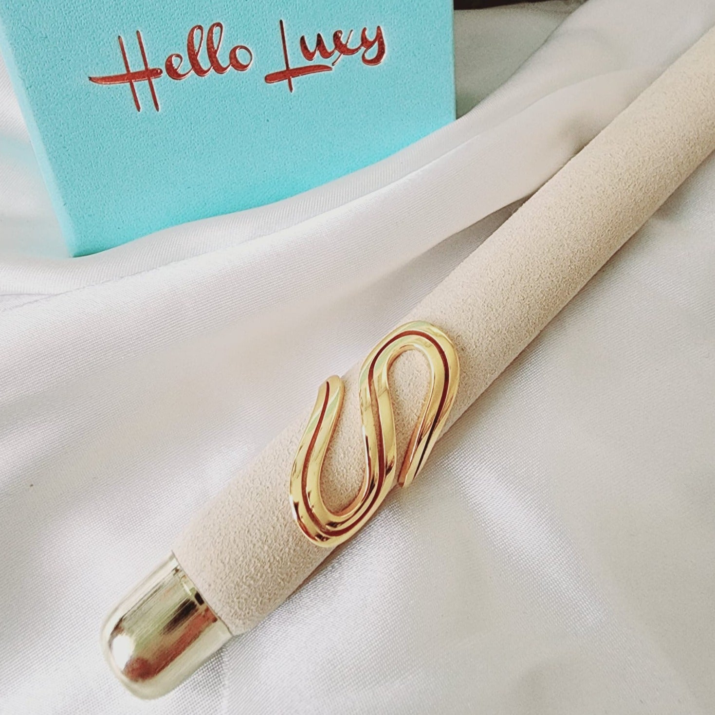 Geometric Bold ring, Water Resistant classy rings, Water Resistant simple rings, sweat resistant jewelry, water resistant minimalist jewelry, minimalist rings, waterproof rings, stainless steel rings, 14k gold plated simple rings, 14k gold plated classy rings, gold vintage rings, tarnish free rings, stackable rings, gold stackable rings, tarnish free jewelry, dainty abstract rings, dainty chunky rings, Unique Stylish Ring, Statement large ring, Big Irregular Ring, Irregular Statement Ring