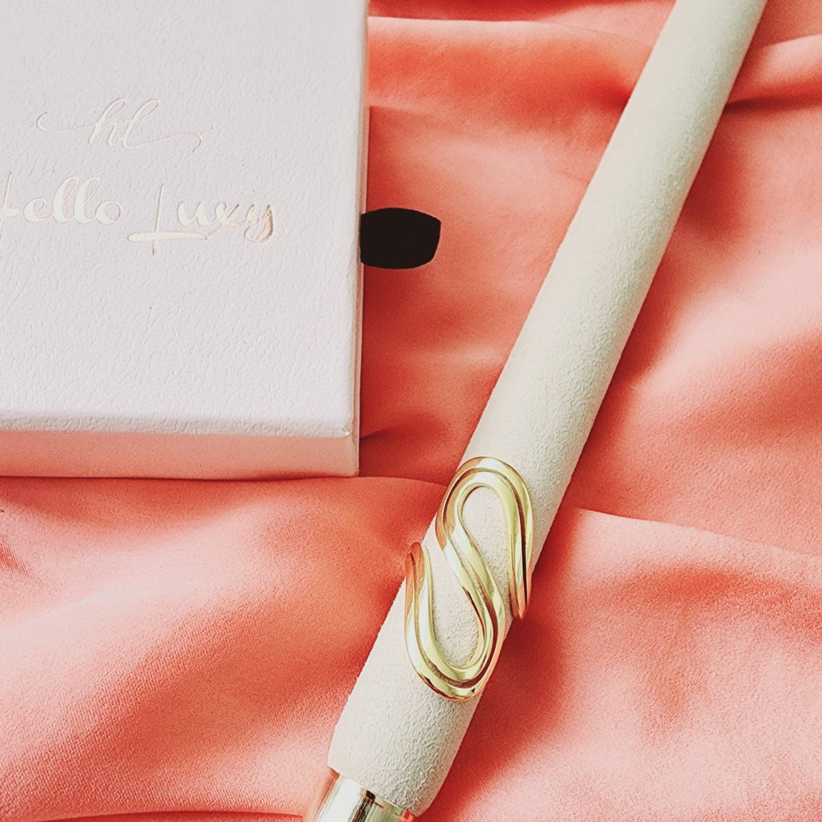 Geometric Bold ring, Water Resistant classy rings, Water Resistant simple rings, sweat resistant jewelry, water resistant minimalist jewelry, minimalist rings, waterproof rings, stainless steel rings, 14k gold plated simple rings, 14k gold plated classy rings, gold vintage rings, tarnish free rings, stackable rings, gold stackable rings, tarnish free jewelry, dainty abstract rings, dainty chunky rings, Unique Stylish Ring, Statement large ring, Big Irregular Ring, Irregular Statement Ring