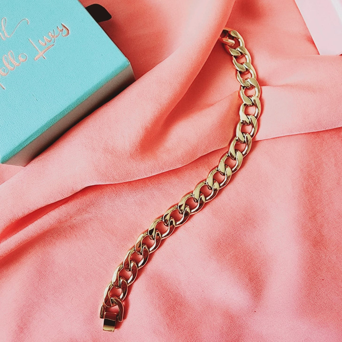 Vintage Look Water resistance Bracelet Vintage Jewelry Cuban Bracelet Vintage Bracelet Paper Link Bracelet Minimalist Jewelry Minimalist Gift for her Minimalist Gift, paperclip bracelet, 18k gold plated bracelet, waterproof bracelet, water resistant bracelet, classy bracelet, everyday bracelet