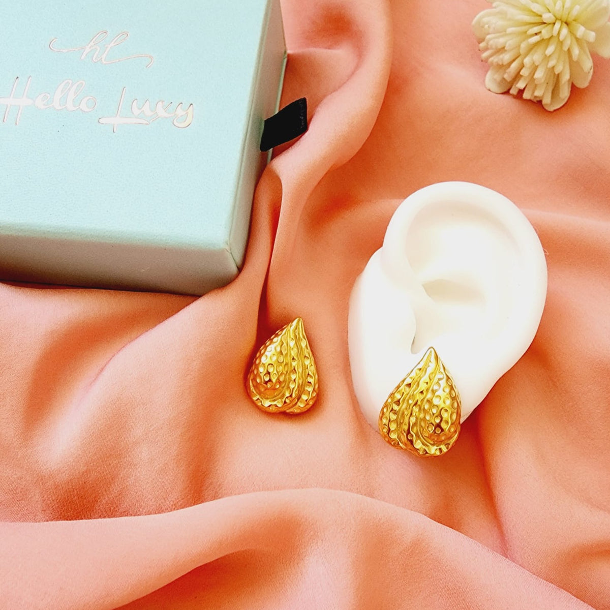 Bold Tear Drop earrings, silver earrings, hypoallergenic earrings, teardrop maxi studs, 18k gold plated earrings, Waterproof earrings, Silver and gold earrings, Durable earrings, Elegant earrings, Timeless design, aesthetic earrings, timeless earrings, Stylish jewelry, stylish earrings, Versatile jewelry, Bold Earrings