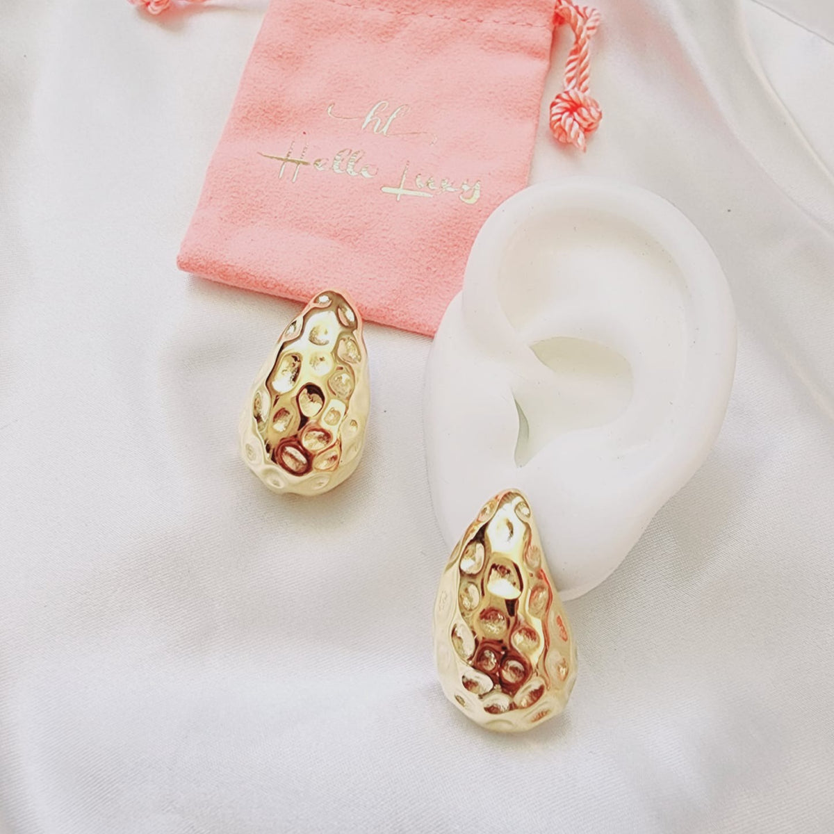 Bold Tear Drop earrings, silver earrings, hypoallergenic earrings, teardrop maxi studs, 18k gold plated earrings, Waterproof earrings, Silver and gold earrings, Durable earrings, Elegant earrings, Timeless design, aesthetic earrings, timeless earrings, Stylish jewelry, stylish earrings, Versatile jewelry, Bold Earrings, chunky earrings, Bottega Tear drop earrings, Bottega Veneta Earrings, Hailey Biber Earrings, Bottega Drop Earrings, Bottega Bold Earrings