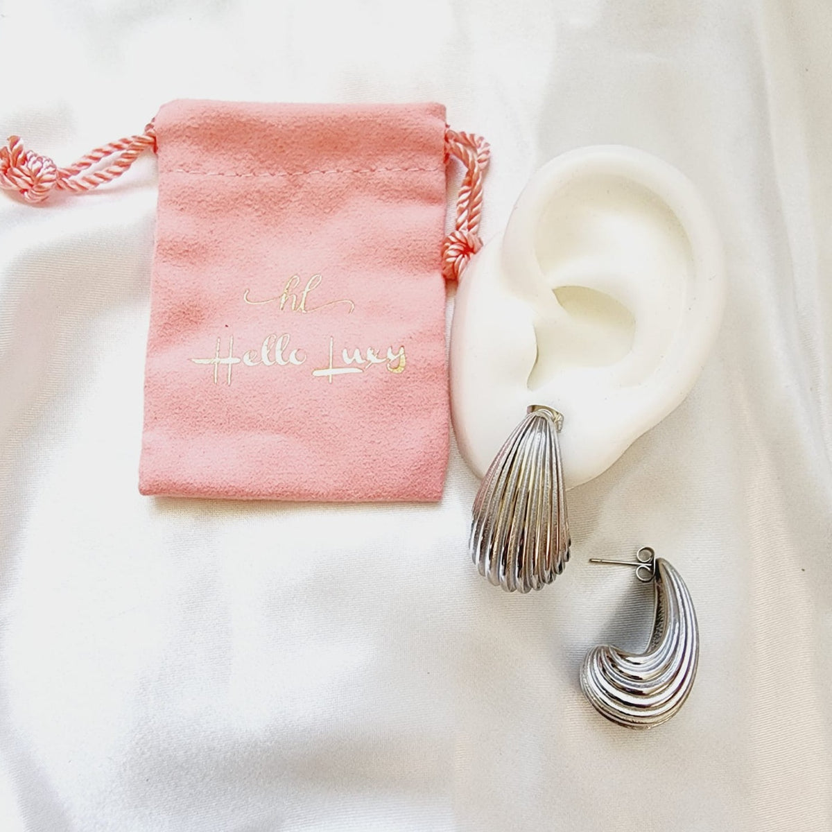 Bold Tear Drop earrings, silver earrings, hypoallergenic earrings, teardrop maxi studs, 18k gold plated earrings, Waterproof earrings, Silver and gold earrings, Durable earrings, Elegant earrings, Timeless design, aesthetic earrings, timeless earrings, Stylish jewelry, stylish earrings, Versatile jewelry, Bold Earrings, chunky earrings, Bottega Tear drop earrings, Bottega Veneta Earrings, Hailey Biber Earrings, Bottega Drop Earrings, Bottega Bold Earrings