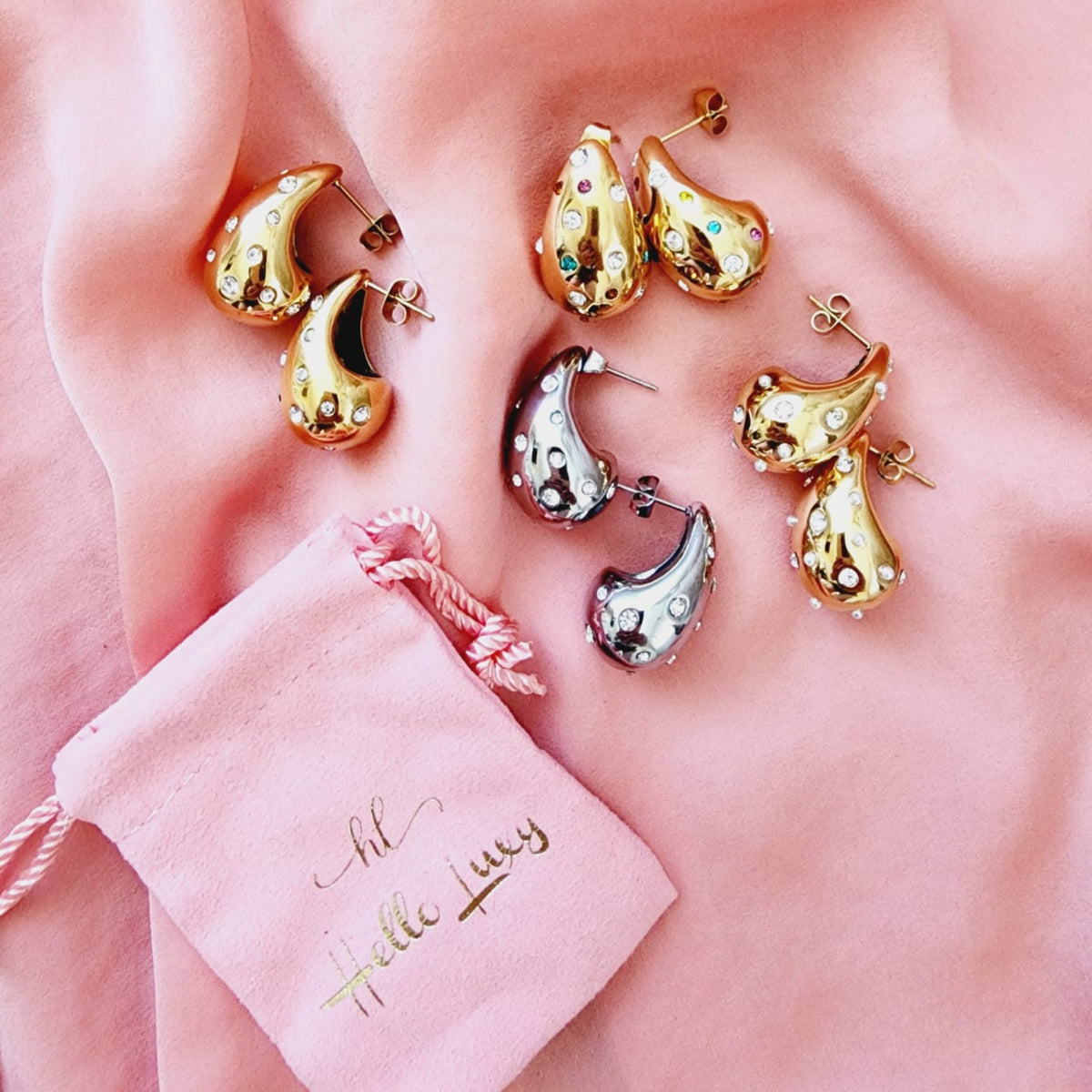 Bold Tear Drop earrings, silver earrings, hypoallergenic earrings, teardrop maxi studs, 18k gold plated earrings, Waterproof earrings, Silver and gold earrings, Durable earrings, Elegant earrings, Timeless design, aesthetic earrings, timeless earrings, Stylish jewelry, stylish earrings, Versatile jewelry, Bold Earrings, chunky earrings, Bottega Tear drop earrings, Bottega Veneta Earrings, Hailey Biber Earrings, Bottega Drop Earrings, Bottega Bold Earrings