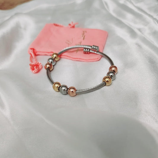 Two Tone Bracelets, Vintage two tone bracelets, Two tone Bangles, Solid Gold Bangles, Solid Silver Bangle, Textured bangles, classy two tone bangles, 18k waterproof bangles, 18k gold waterproof bangles, long lasting bracelets, long lasting vintage jewelry, christmas gift for her, timeless bracelets, timeless waterproof