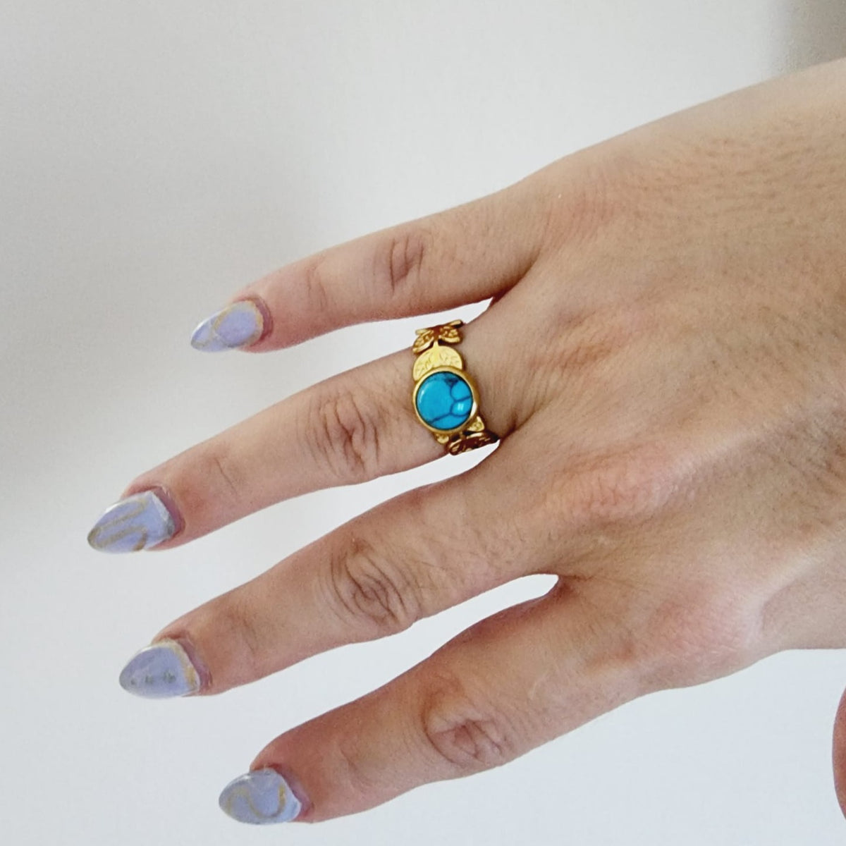 Emerald ring, Star ring, Adjustable bold ring, Adjustable Gold ring, Delicate and simple ring, chunky star ring, green gold ring, waterproof ring, hypoallergenic ring, untarnish ring, anti tarnish ring, anillo de estrellas, Water Resistant Jewelry, Blue Stone ring, Blue leaves adjustable ring