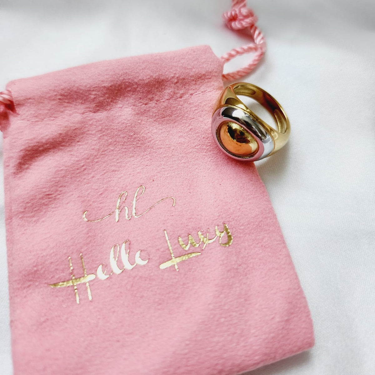 double tone ring, chunky silver and gold ring, promise ring, bold double tone ring, valentine gift, jewelry gift for valentines, love ring, love jewelry, gift for wife, gift for friend, friendship gifts, self love ring, amor propio anillo, anillo de corazon, waterproof ring, waterproof jewelry, timeless jewelry