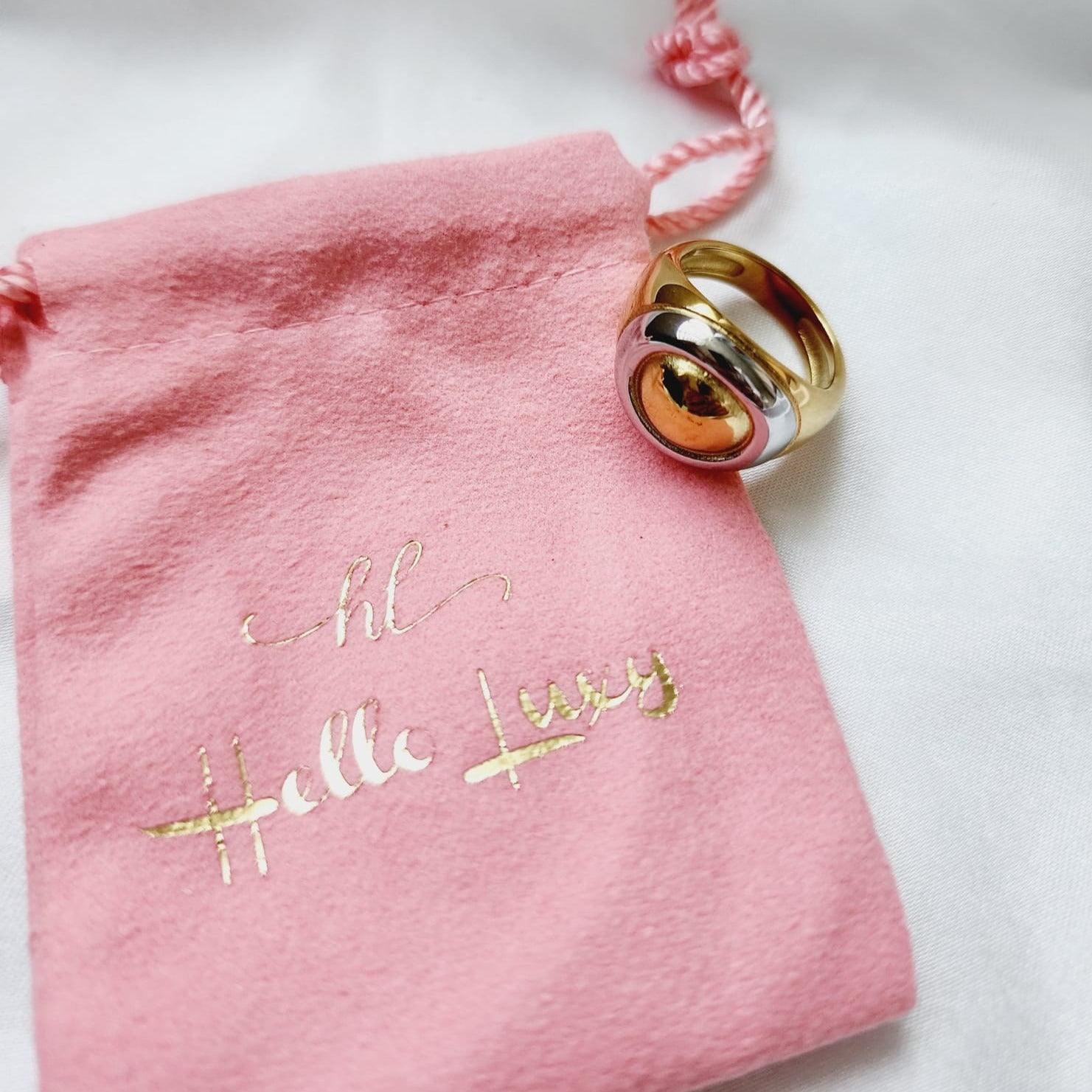 double tone ring, chunky silver and gold ring, promise ring, bold double tone ring, valentine gift, jewelry gift for valentines, love ring, love jewelry, gift for wife, gift for friend, friendship gifts, self love ring, amor propio anillo, anillo de corazon, waterproof ring, waterproof jewelry, timeless jewelry