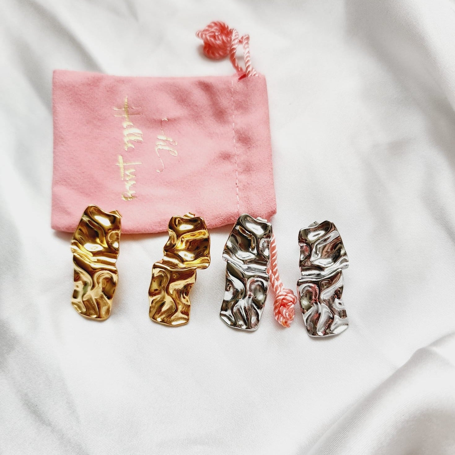 Geometric Silver earrings, bold Silver earrings, chunky rectangular earrings, two tone classy earrings, vintage two tone earrings, long lasting two tone earrings, two tone chunky earrings, two tones chunky earrings, hypoallergenic earrings, two tone everyday studs, 18k gold plated earrings, Waterproof earrings