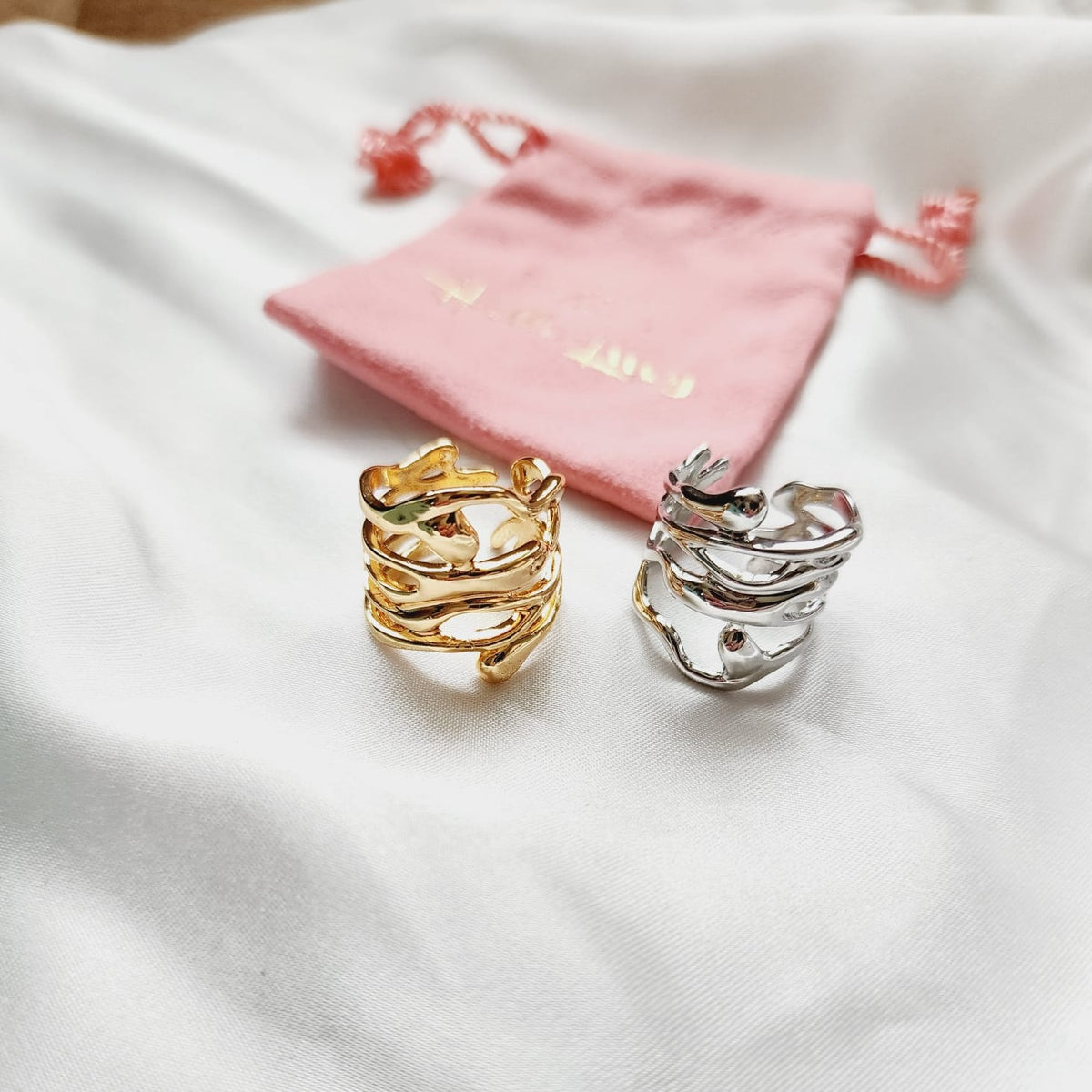 Water Resistant classy rings, Water Resistant simple rings, sweat resistant jewelry, water resistant minimalist jewelry, minimalist rings, promise gold rings, waterproof rings, stainless steel rings, 18k gold plated simple rings, 18k gold plated classy rings, 18k gold filled rings, 18k gold filled classy rings