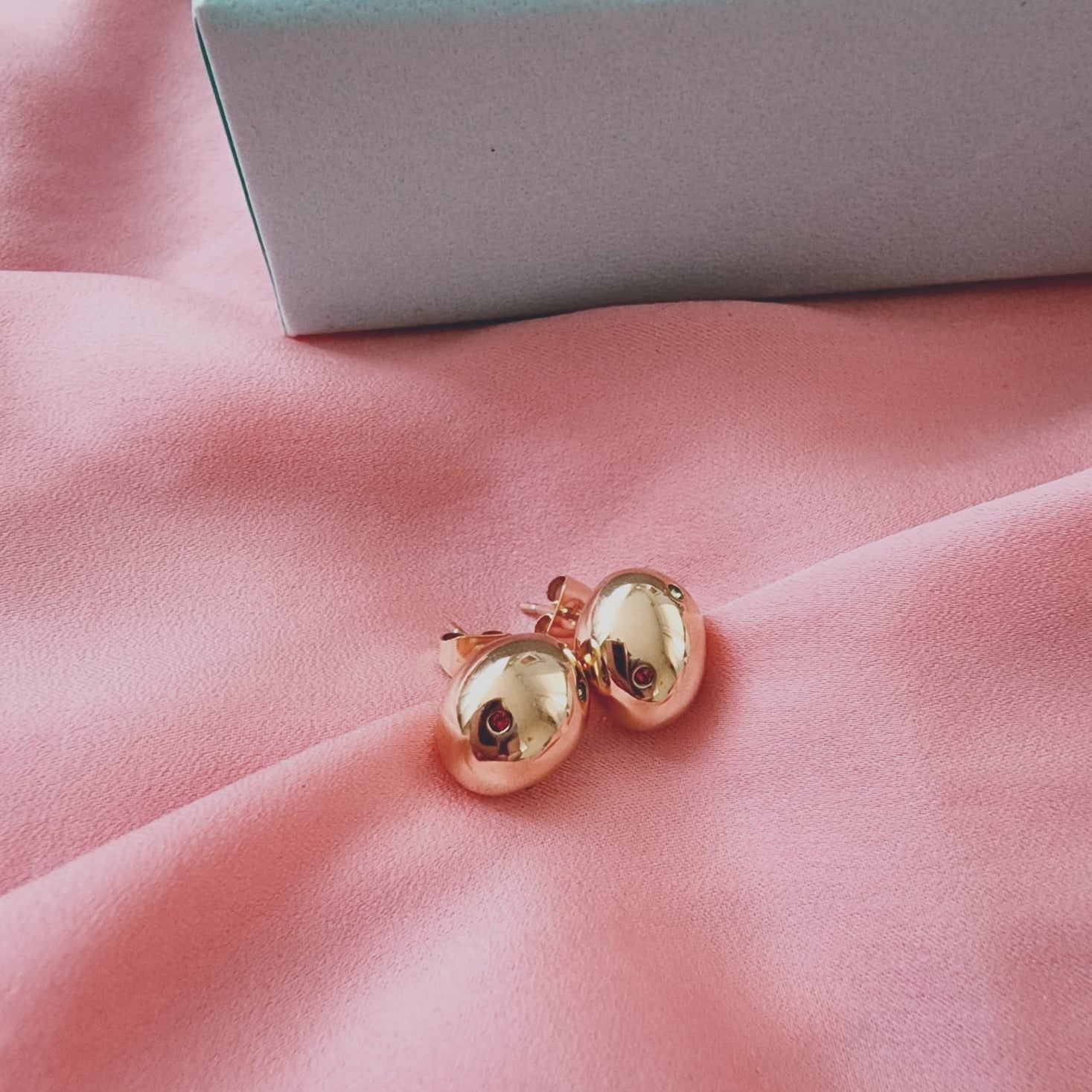 Elegant color cubic zircon statement stainless steel studs earrings, circular gold earrings, circular silver earrings, Bold Circular Studs, Bold ball studs, silver studs, hypoallergenic earrings, 18k gold plated earrings, Waterproof earrings, Silver and gold, Durable earrings, Elegant earrings, Timeless design, aesthetic earrings, timeless earrings, Stylish jewelry, stylish earrings, Versatile jewelry, Bold Earrings, Bold hoops, chunky hoops, chunky earrings,