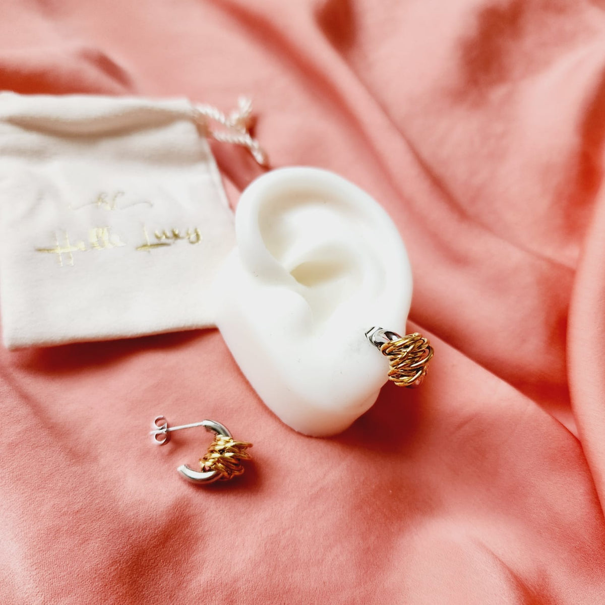 Mini Creative Wrapped C-shaped Earrings, two tone Hoops Earrings, two tone small delicate hoops, Water resistant gold hoops, tarnish free gold open hoops, Lightweight Chunky Open Hoops, 14k lightweight chunky hoops, 14k gold hoops, 14k Double tone hoops, 18k Gold Filled lightweight hoops, 18k Gold Filled hoops, classy gold hoops