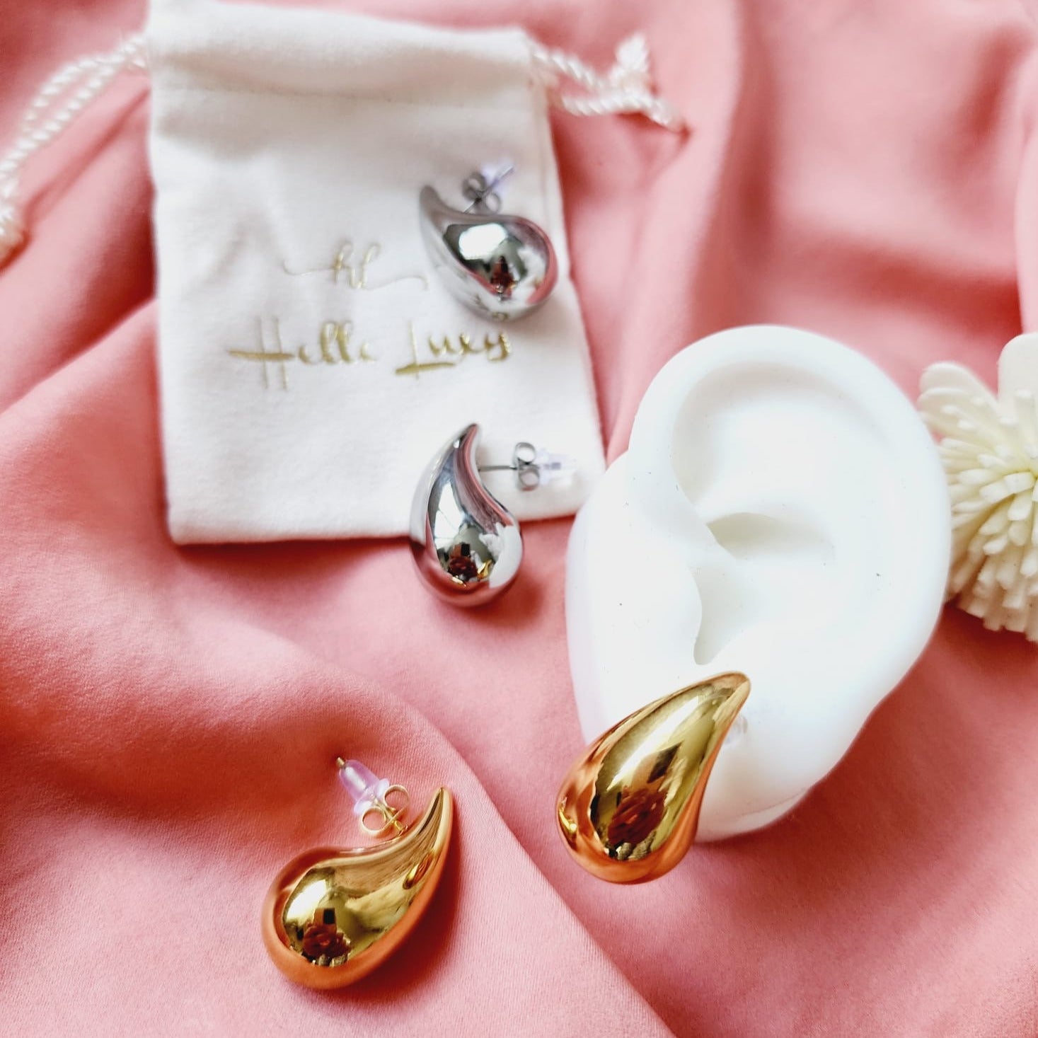 Two Tone Bold Tear Drop earrings, silver earrings, hypoallergenic earrings, teardrop maxi studs, 18k gold plated earrings, Waterproof earrings, Silver and gold earrings, Durable earrings, Elegant earrings, Timeless design, aesthetic earrings, timeless earrings, Stylish jewelry, stylish earrings, Versatile jewelry