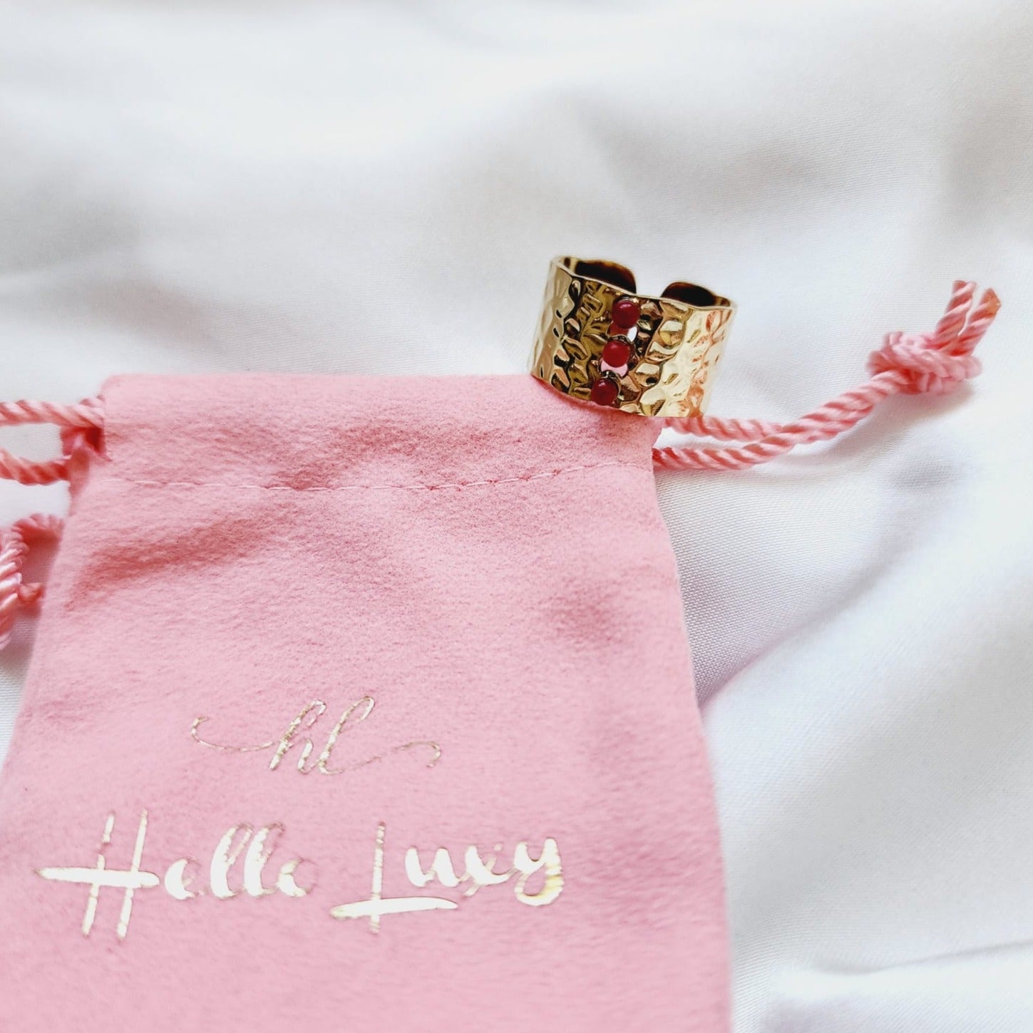 Bold red Ring, gold leaves Ring, Chunky red ring, vintage red bold ring, Adjustable Gold ring, Adjustable Gold ring, dainty leaves ring, Delicate and simple ring, chunky star ring, green gold ring, waterproof ring, hypoallergenic ring, untarnish ring, anti tarnish ring, anillo de estrellas, Water Resistant Jewelry  Water Resistant sweat resistant jewelry water resistance jewelry  Vintage Rings  Vintage Modern Rings