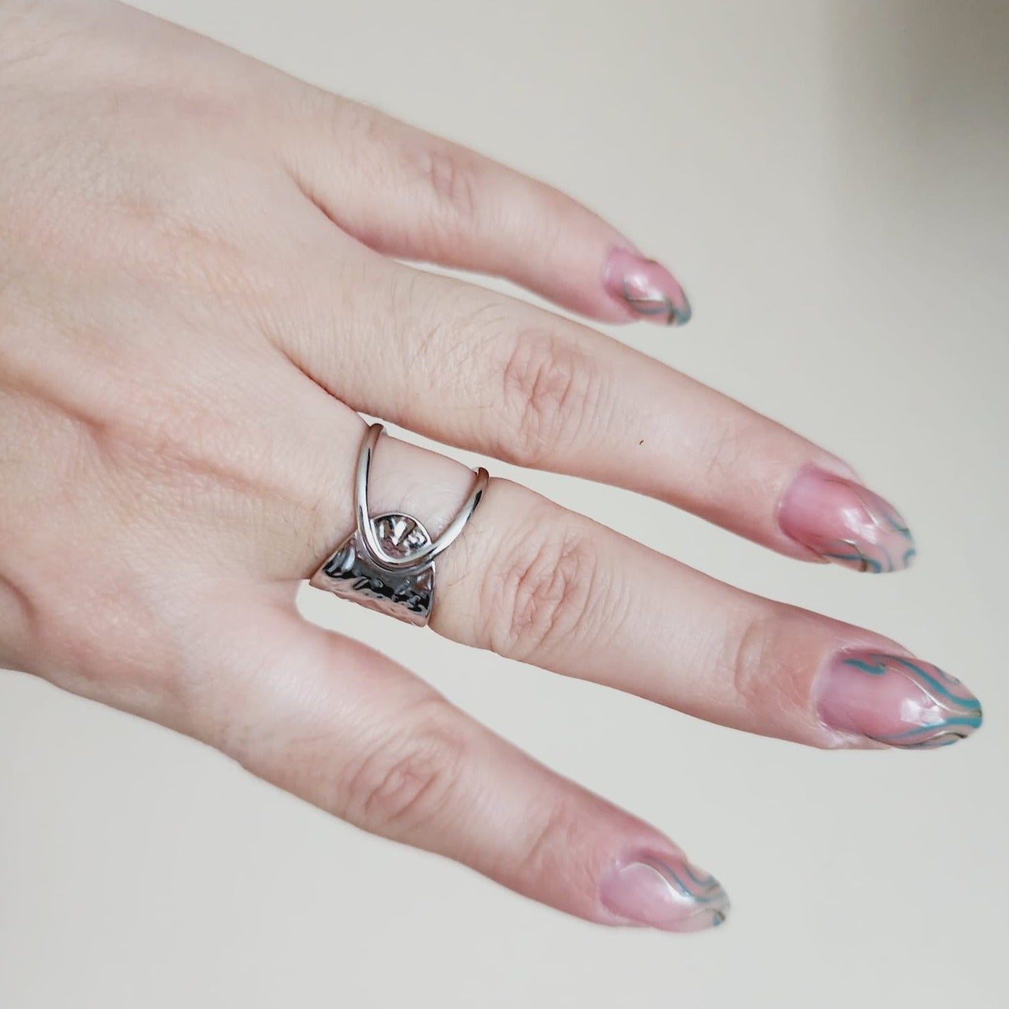 Bold Intertwined Silver Ring, Adjustable Silver Ring, Chunky Silver ring, Adjustable bold ring, Adjustable Gold ring, Emerald ring, Star ring, Adjustable bold ring, Adjustable Gold ring, Delicate and simple ring, chunky star ring, green gold ring, waterproof ring, hypoallergenic ring, untarnish ring