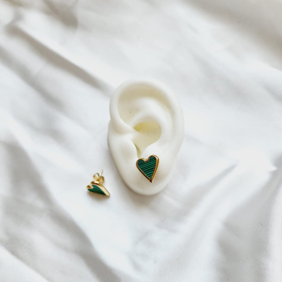 Vintage studs, Bold Circular Studs, Bold pearl studs, hypoallergenic earrings, 18k gold plated earrings, Waterproof earrings, Silver and gold, Durable earrings, Elegant earrings, Timeless design, aesthetic earrings, timeless earrings, stylish earrings, Versatile jewelry, Bold Earrings, Bold studs, chunky studs,