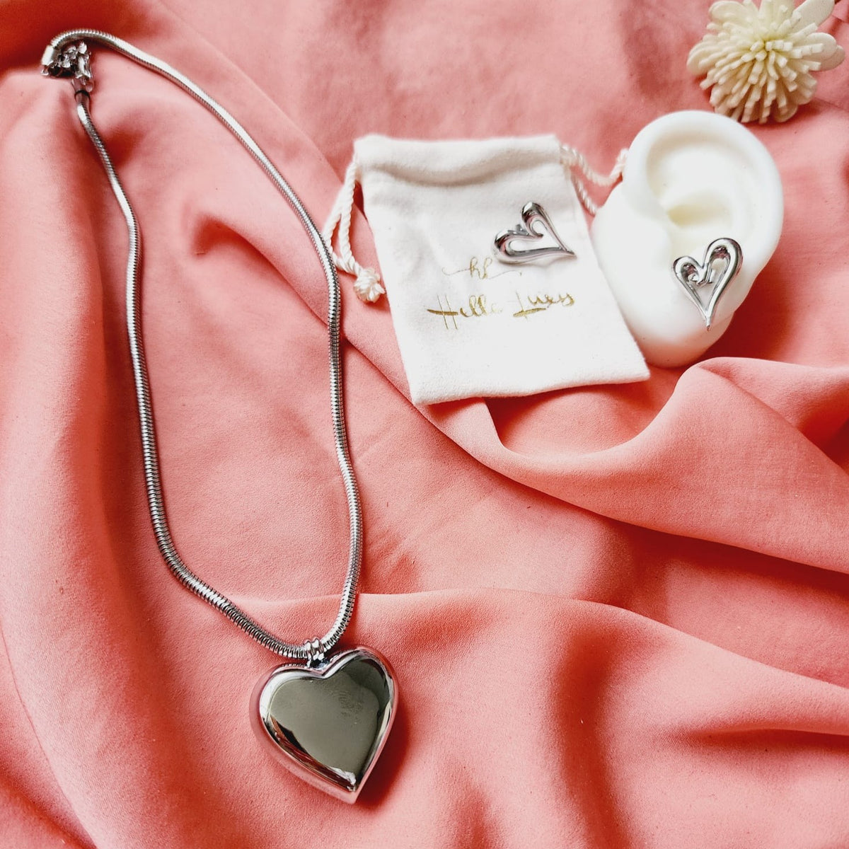 18K chunky Silver Heart stainless steel necklace, Silver bold heart Necklace, heart necklace, Silver drop necklace, minimalist silver necklace, chunky silver necklace, bottega dupe necklace, bottega veneta necklace, bottega veneta drop necklace, Gift for woman, best valentines gift ideas