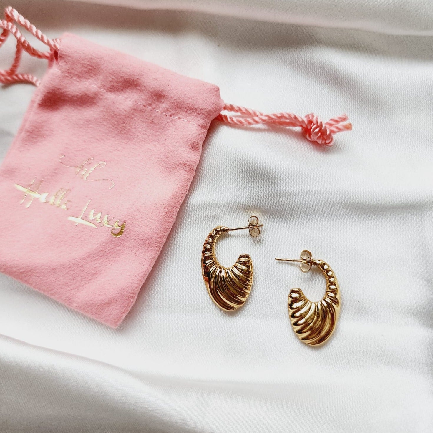 Lightweight hoops, Small Abstract hoops, abstract hoop earrings, hearts silver earrings, hearts silver medium earrings, Silver classy earrings, hearts earrings, self love earrings, silver chunky hearts earrings, two tones chunky earrings, hypoallergenic earrings, two tone everyday hoops, 18k gold plated earrings, Waterproof earrings, Silver and gold earrings, Durable earrings, Elegant earrings, Timeless design, aesthetic earrings, timeless earrings, Stylish jewelry, stylish earrings