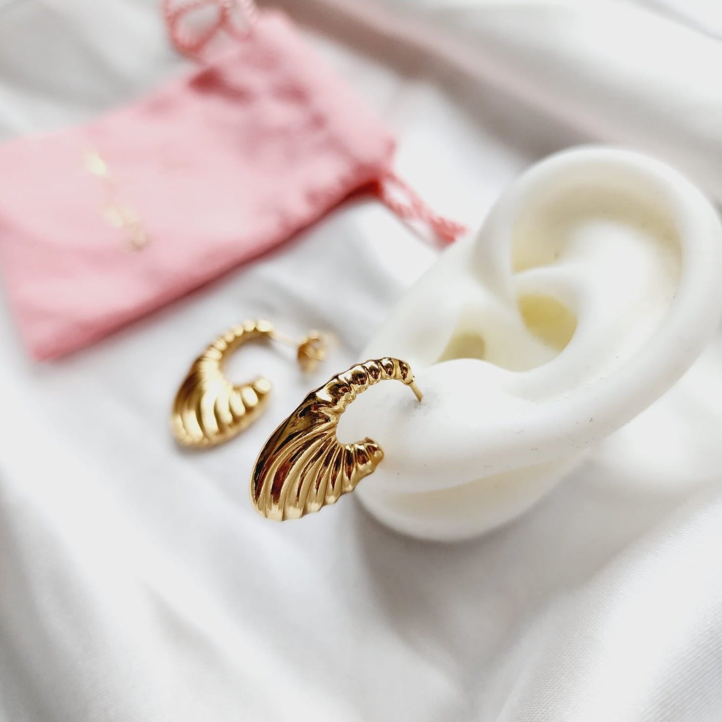 Lightweight hoops, Small Abstract hoops, abstract hoop earrings, hearts silver earrings, hearts silver medium earrings, Silver classy earrings, hearts earrings, self love earrings, silver chunky hearts earrings, two tones chunky earrings, hypoallergenic earrings, two tone everyday hoops, 18k gold plated earrings, Waterproof earrings, Silver and gold earrings, Durable earrings, Elegant earrings, Timeless design, aesthetic earrings, timeless earrings, Stylish jewelry, stylish earrings