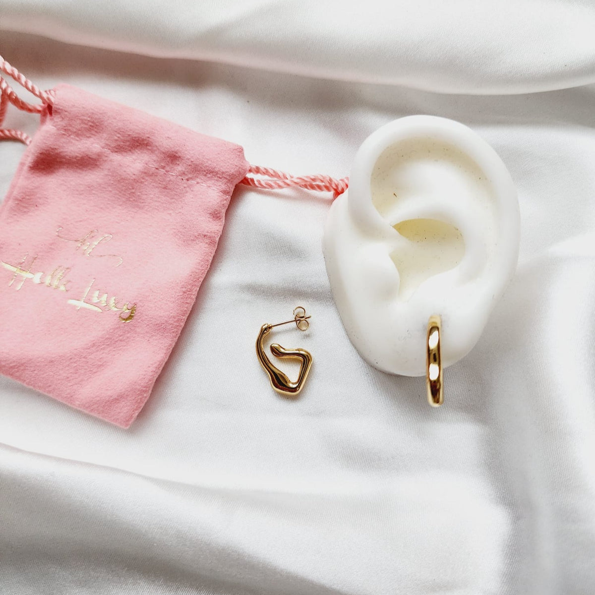 Lightweight hoops, Small Abstract hoops, abstract hoop earrings, hearts silver earrings, hearts silver medium earrings, Silver classy earrings, hearts earrings, self love earrings, silver chunky hearts earrings, two tones chunky earrings, hypoallergenic earrings, two tone everyday hoops, 18k gold plated earrings, Waterproof earrings, Silver and gold earrings, Durable earrings, Elegant earrings, Timeless design, aesthetic earrings, timeless earrings, Stylish jewelry, stylish earrings