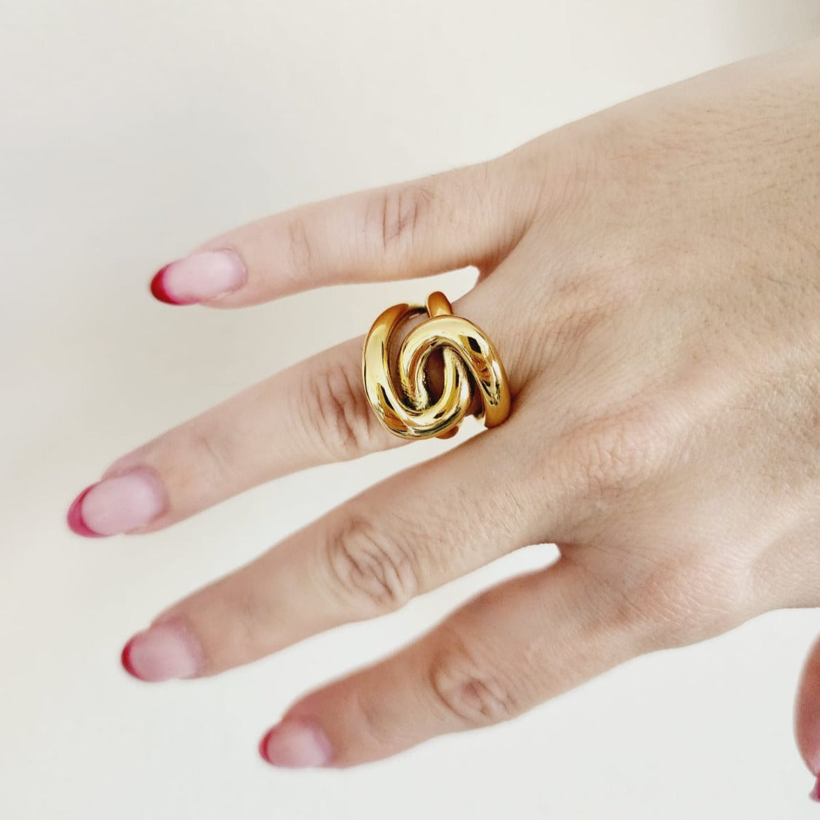 Water Resistant Jewelry, Knot Gold ring, Knot bold ring, Fashion Gold Color Irregular Ring Fashion Hollow Rings For Women Man Minimalism  Water Resistant sweat resistant jewelry water resistance jewelry  Vintage Rings  Vintage Modern Rings  tarnish free jewelry