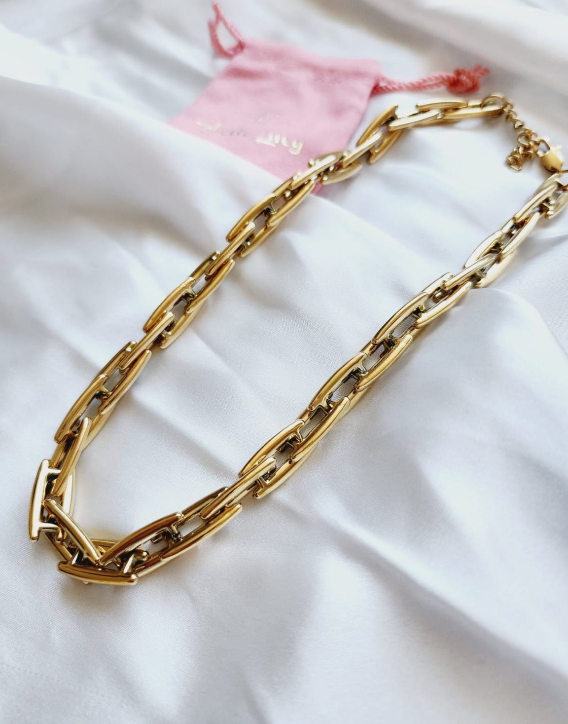 Gold Bold Necklace Water Resistant Necklace Water Resistant Jewelry Water Resistant water resistance jewelry Vintage Style Vintage Set Vintage Outfit Vintage Necklaces Vintage Necklace Vintage Multilayered Necklaces Vintage Multilayered Vintage Modern Jewelry vintage lovers gift vintage lovers vintage love