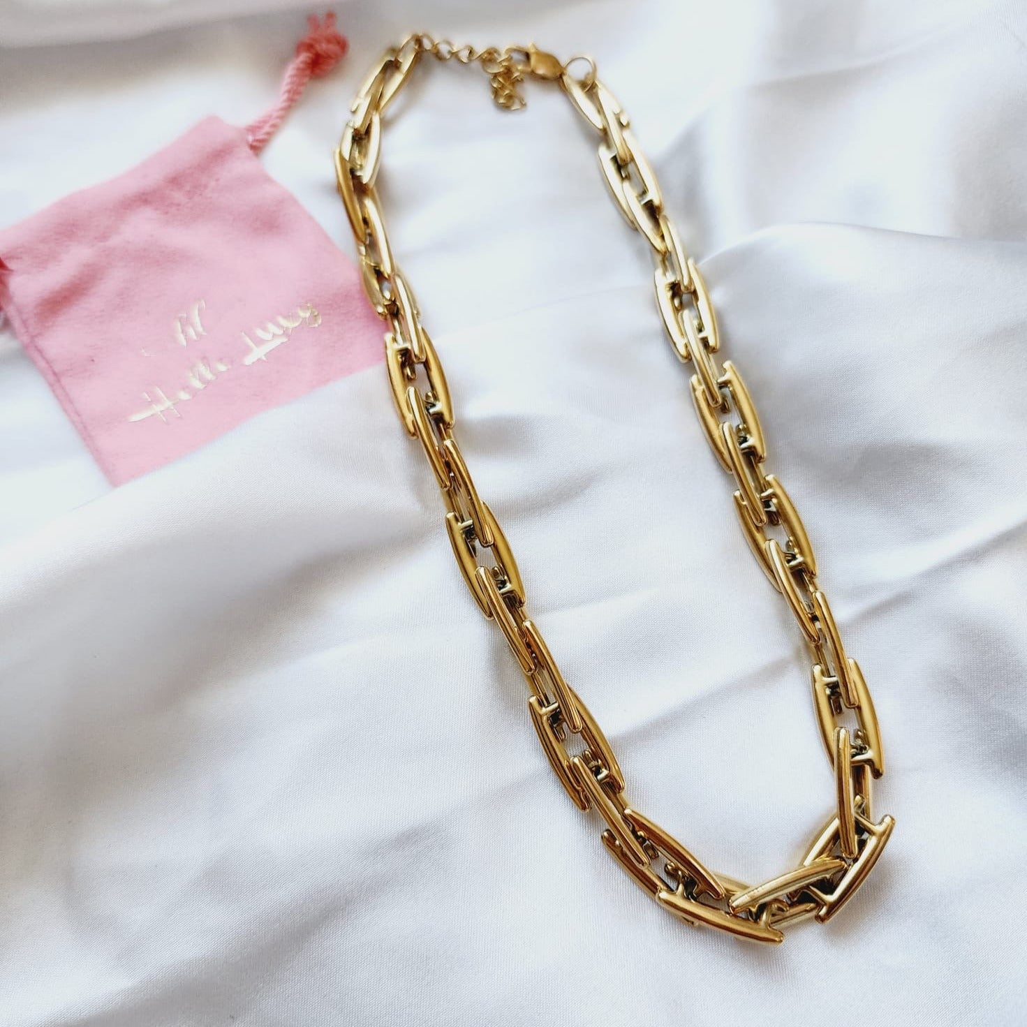 Gold Bold Necklace Water Resistant Necklace Water Resistant Jewelry Water Resistant water resistance jewelry Vintage Style Vintage Set Vintage Outfit Vintage Necklaces Vintage Necklace Vintage Multilayered Necklaces Vintage Multilayered Vintage Modern Jewelry vintage lovers gift vintage lovers vintage love