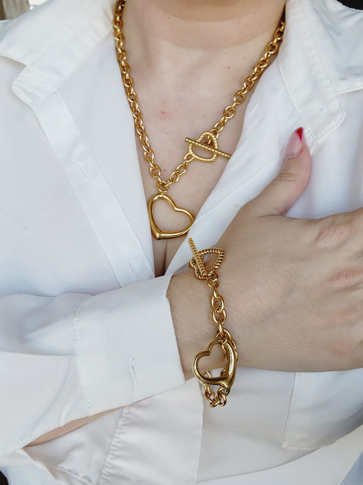 Heart Necklace, Silver Heart Necklaces and earrings, Silver heart Jewelry, Self love jewelry, self love necklace, bold heart earrings, bold heart necklace, Link Bold Necklace, Gold Filled Jewelry, Gold Filled Necklace, Fine Jewelry, silver link bold necklace, Luxury sparkle silver necklace, elegant link necklace, elegant silver link necklace, gift for women, jewelry necklace for women, diamond pendant necklace, christmas gift for women, uno de 50 dupes