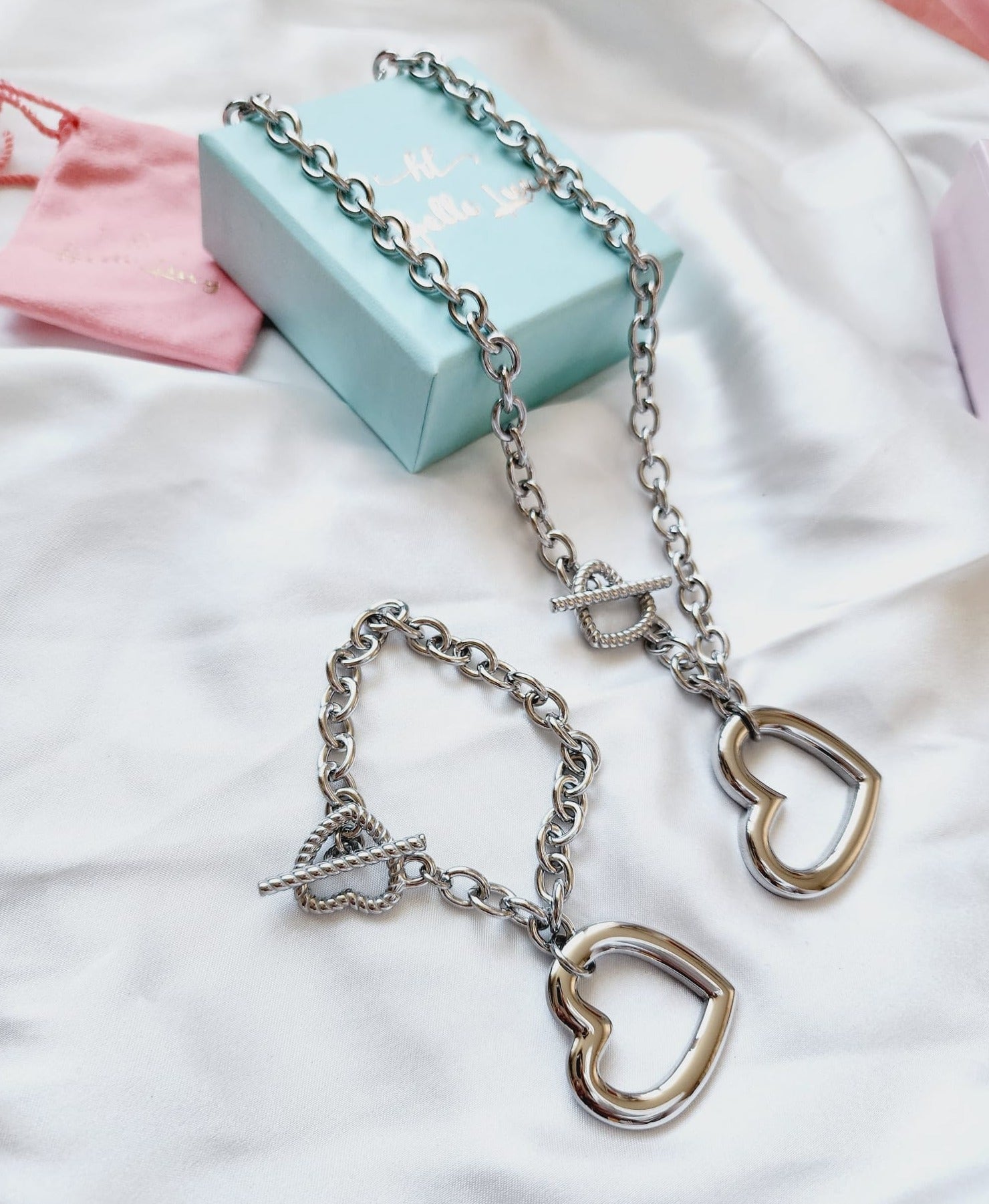 Heart Necklace, Silver Heart Necklaces and earrings, Silver heart Jewelry, Self love jewelry, self love necklace, bold heart earrings, bold heart necklace, Link Bold Necklace, Gold Filled Jewelry, Gold Filled Necklace, Fine Jewelry, silver link bold necklace, Luxury sparkle silver necklace, elegant link necklace, elegant silver link necklace, gift for women, jewelry necklace for women, diamond pendant necklace, christmas gift for women, uno de 50 dupes