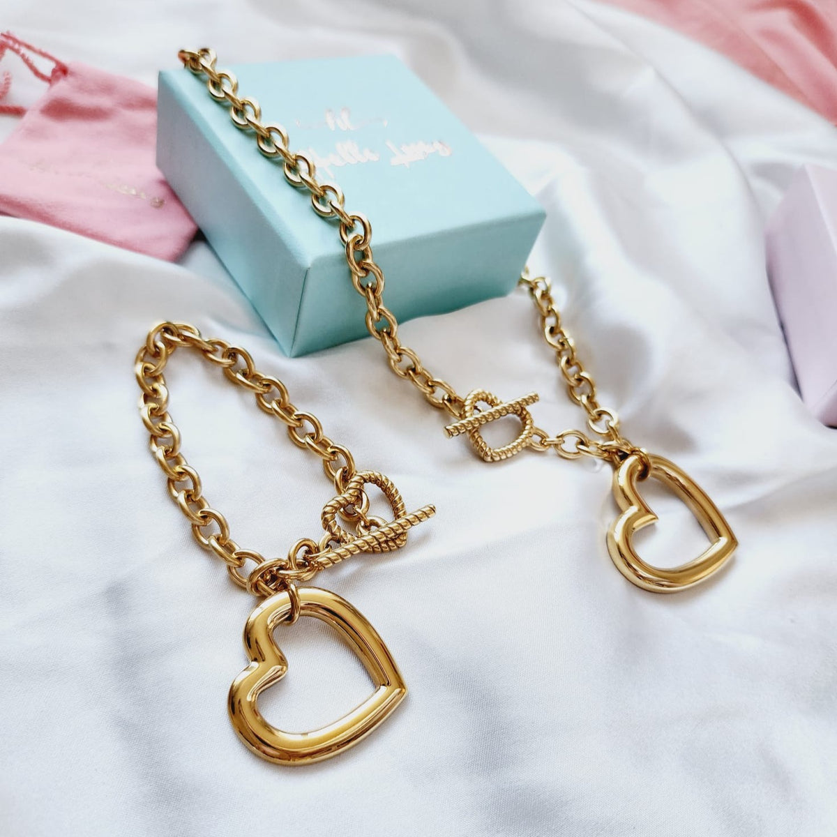 Heart Necklace, Silver Heart Necklaces and earrings, Silver heart Jewelry, Self love jewelry, self love necklace, bold heart earrings, bold heart necklace, Link Bold Necklace, Gold Filled Jewelry, Gold Filled Necklace, Fine Jewelry, silver link bold necklace, Luxury sparkle silver necklace, elegant link necklace, elegant silver link necklace, gift for women, jewelry necklace for women, diamond pendant necklace, christmas gift for women, uno de 50 dupes