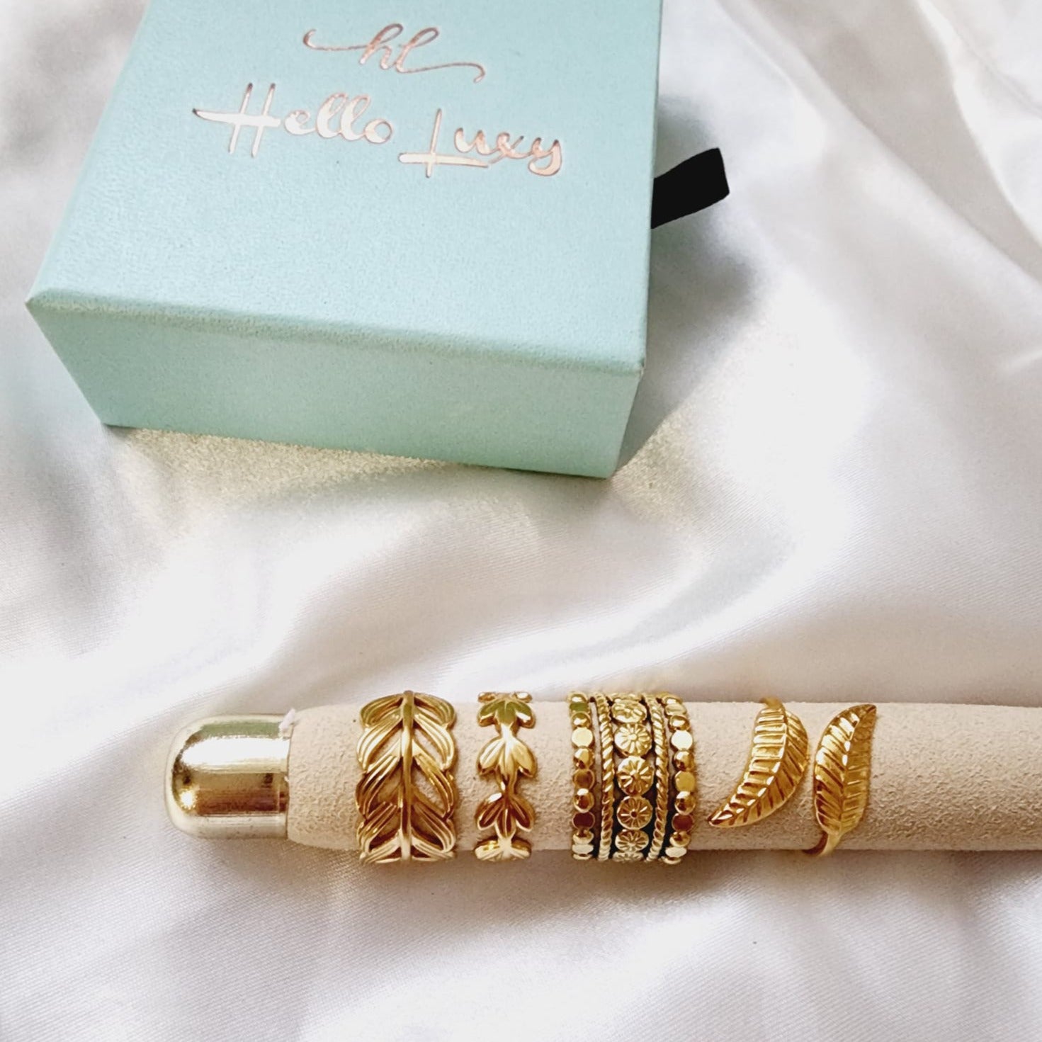 Bold leaves Ring, gold leaves Ring, Chunky leaves ring, vintage leaves bold ring, Adjustable Gold ring, dainty leaves ring, Delicate and simple ring, chunky star ring, green gold ring, waterproof ring, hypoallergenic ring, untarnish ring, anti tarnish ring, anillo de estrellas, Water Resistant Jewelry