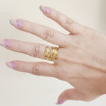 Bold Intertwined leaves Ring, gold leaves Ring, Chunky leaves ring, vintage leaves bold ring, Adjustable Gold ring, dainty leaves ring, Delicate and simple ring, chunky star ring, green gold ring, waterproof ring, hypoallergenic ring, untarnish ring, anti tarnish ring, anillo de estrellas, Water Resistant Jewelry  Water Resistant sweat resistant jewelry water resistance jewelry