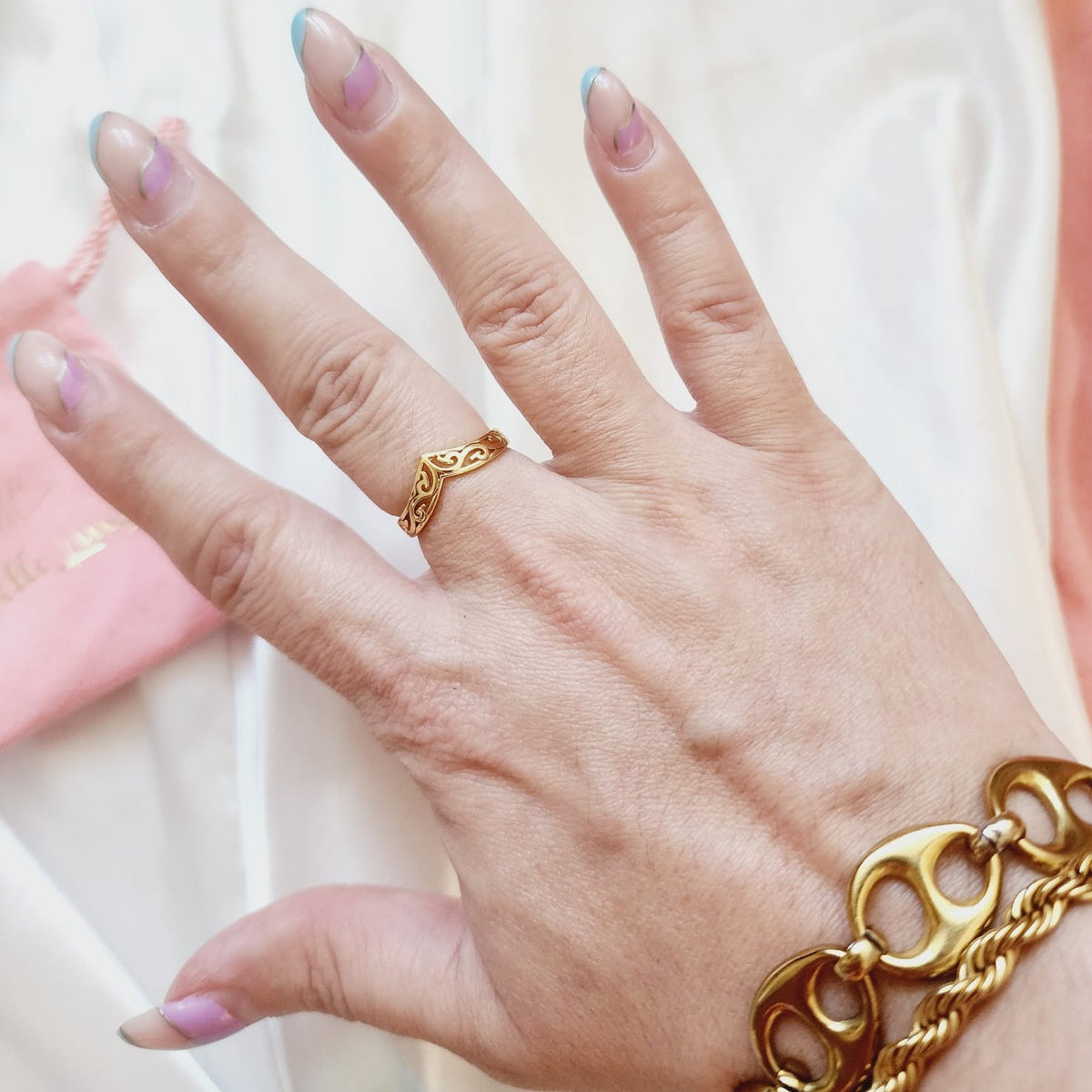 Stackable delicate Ring, gold geometric Ring, delicate dainty ring, vintage geometric ring, Adjustable Gold ring, polish cross ring, Delicate and simple ring, chunky star ring, green gold ring, waterproof ring, hypoallergenic ring, untarnish ring, anti tarnish ring, anillo de estrellas, Water Resistant Jewelry