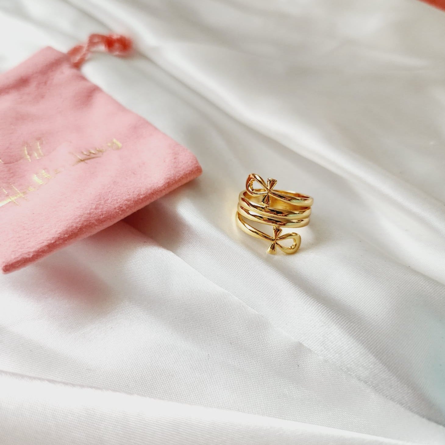 Bold Intertwined cross Ring, gold cross Ring, Chunky cross ring, vintage religious bold ring, Adjustable Gold ring polish cross ring, Delicate and simple ring, chunky star ring, green gold ring, waterproof ring, hypoallergenic ring, untarnish ring, anti tarnish ring, anillo de estrellas, Water Resistant Jewelry  Water Resistant sweat resistant jewelry water resistance jewelry