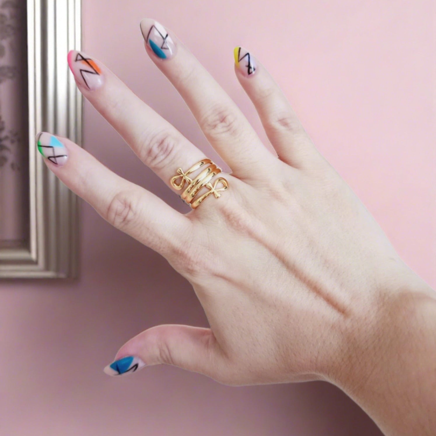 Bold Intertwined cross Ring, gold cross Ring, Chunky cross ring, vintage religious bold ring, Adjustable Gold ring polish cross ring, Delicate and simple ring, chunky star ring, green gold ring, waterproof ring, hypoallergenic ring, untarnish ring, anti tarnish ring, anillo de estrellas, Water Resistant Jewelry  Water Resistant sweat resistant jewelry water resistance jewelry