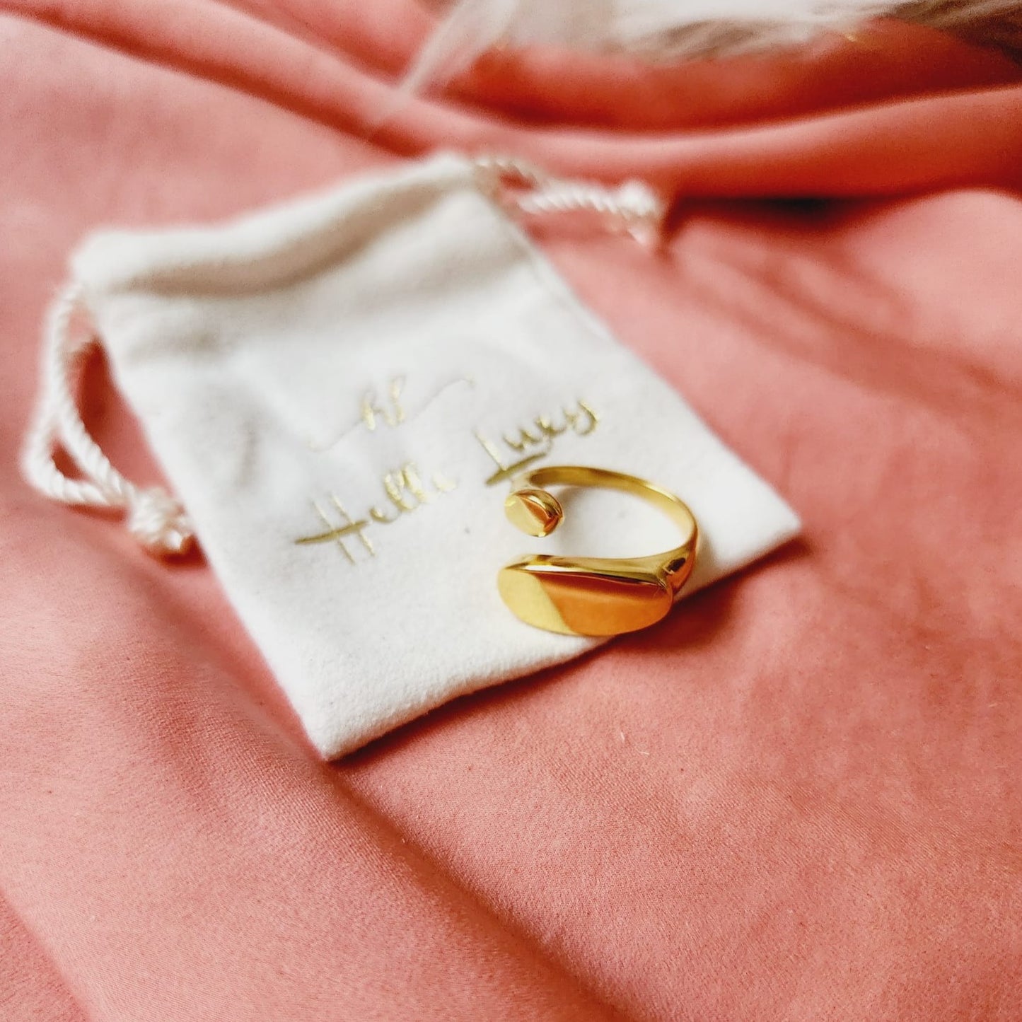 Stackable delicate Ring, gold geometric Ring, delicate dainty ring, vintage geometric ring, Adjustable Gold ring, polish cross ring, Delicate and simple ring, chunky star ring, green gold ring, waterproof ring, hypoallergenic ring, untarnish ring, anti tarnish ring, anillo de estrellas, Water Resistant Jewelry