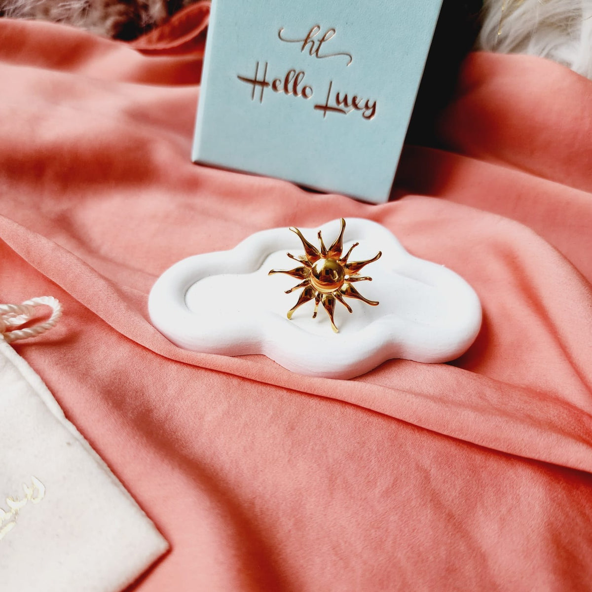 Bold Sun Ring, gold sun Ring, Chunky sun ring, vintage sun bold ring, Adjustable Gold ring, Adjustable Gold ring, dainty leaves ring, Delicate and simple ring, chunky star ring, green gold ring, waterproof ring, hypoallergenic ring, untarnish ring, anti tarnish ring, anillo de estrellas, Water Resistant Jewelry  Water Resistant sweat resistant jewelry water resistance jewelry  Vintage Rings