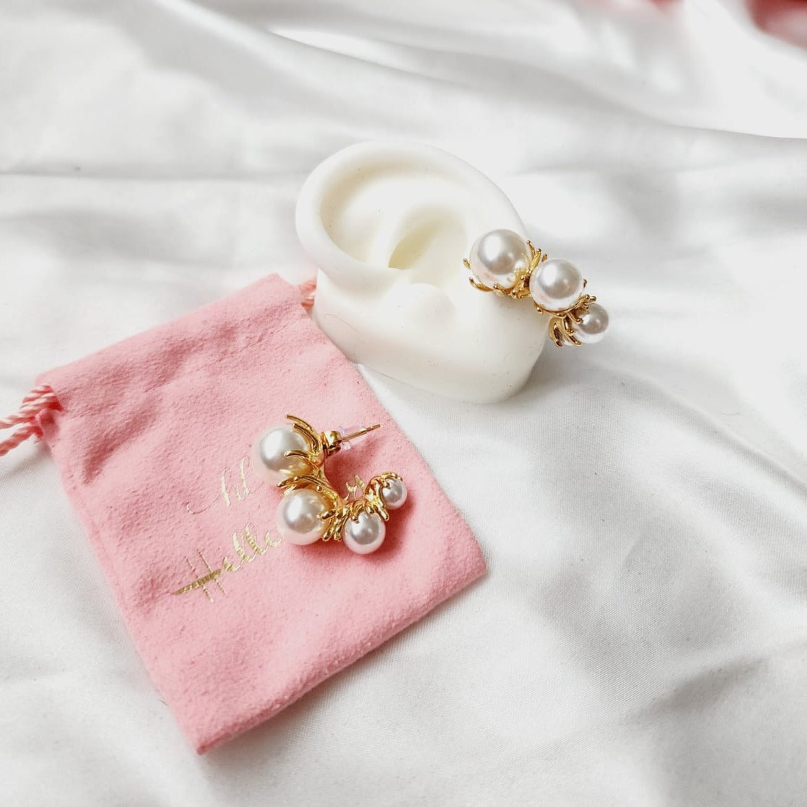 Pearl Unique Gemetric Earrings, Golden pearl Earrings, Pearl hoops, pearl Water Resistant Earrings, 18k Gold Plated, Vintage Earrings, Geometric lightweight earrings, Hypoallergenic Earrings, Waterproof Earrings, water resistance jewelry, Vintage Earrings, Bold Earrings, Water Resistant Earrings, Tarnish Free Earrings, Vintage Style, Vintage Earrings, tarnish free jewelry, hypoallergenic jewelry, Gift For Her, Fashion Gift for Her, Doctor Gift for Christmas