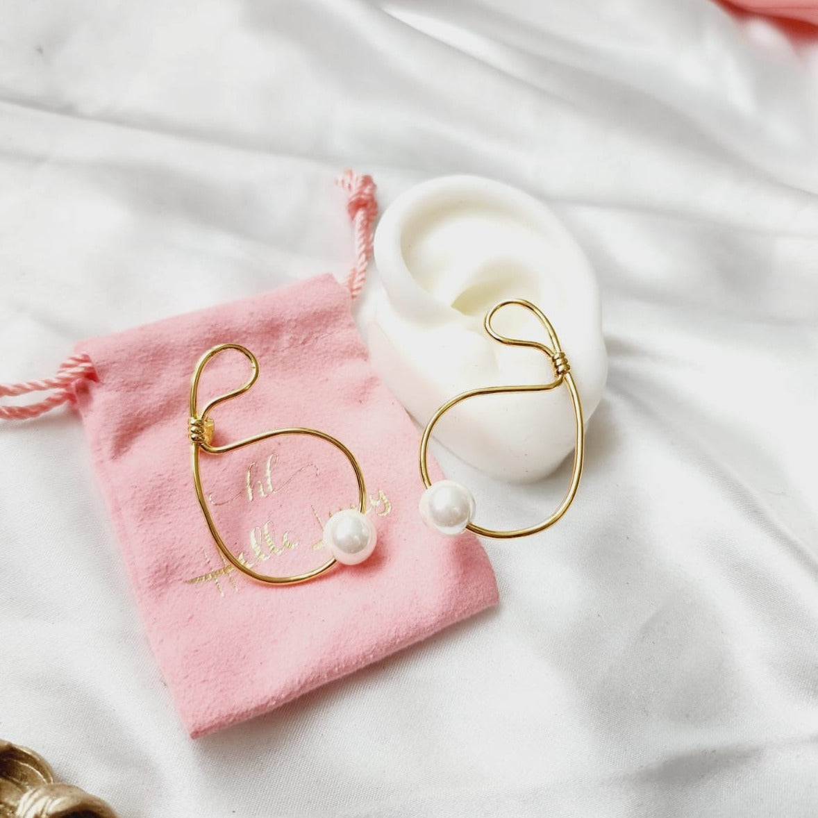 Star Pearl Earrings, Star Pearl Lightweigh earrings, 18k Gold Plated Earrings, Hypoallergenic Earrings, Waterproof Earrings, water resistance jewelry, Vintage Earrings, Bold Earrings, Water Resistant Earrings, Tarnish Free Earrings, Vintage Style, Vintage Earrings, tarnish free jewelry, hypoallergenic jewelry, Gift For Her, Fashion Gift for Her, Doctor Gift for Christmas