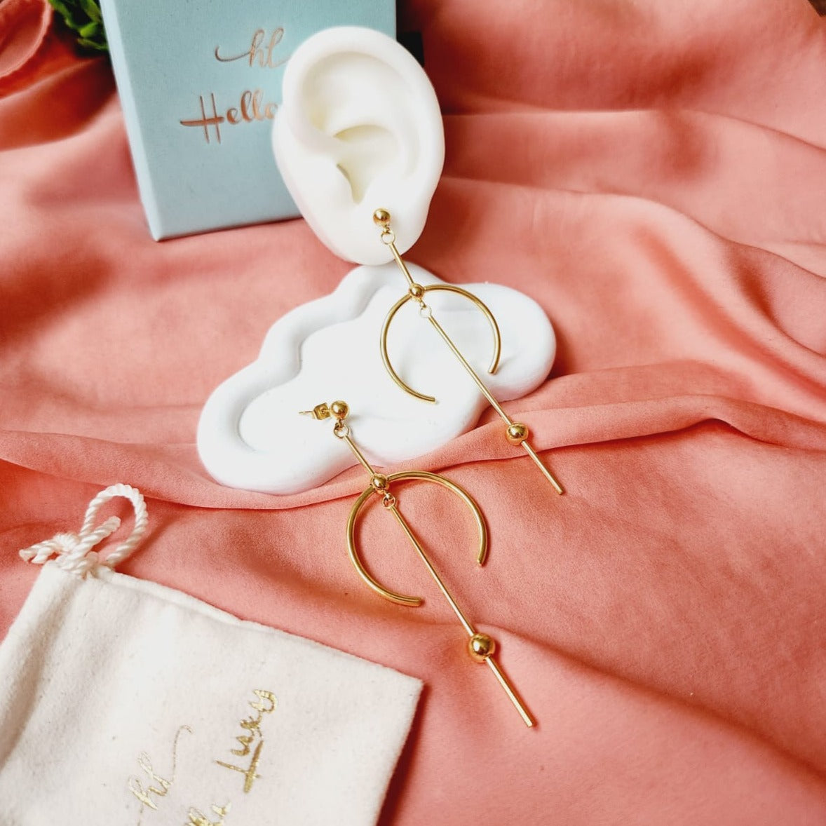 Unique Gemetric Earrings, Golden egypcian Earrings, Edgy Water Resistant Earrings, 18k Gold Plated, Vintage Earrings, Geometric lightweight earrings, Hypoallergenic Earrings, Waterproof Earrings, water resistance jewelry, Vintage Earrings, Bold Earrings, Water Resistant Earrings, Tarnish Free Earrings, Vintage Style, Vintage Earrings, tarnish free jewelry, hypoallergenic jewelry, Gift For Her, Fashion Gift for Her, Doctor Gift for Christmas