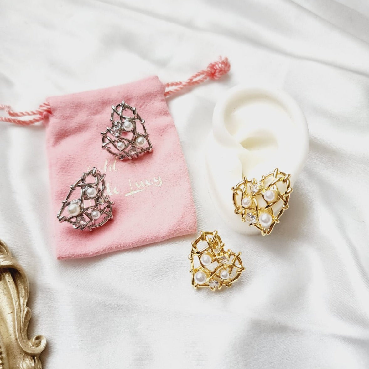 Pearl heart  Geometric Earrings, Golden pearl Earrings, Pearl hoops, pearl Water Resistant Earrings, 18k Gold Plated, Vintage Earrings, Geometric lightweight earrings, Hypoallergenic Earrings, Waterproof Earrings, water resistance jewelry, Vintage Earrings, Bold Earrings, Water Resistant Earrings, Tarnish Free Earrings, Vintage Style, Vintage Earrings, tarnish free jewelry, hypoallergenic jewelry, Gift For Her, Fashion Gift for Her, Doctor Gift for Christmas