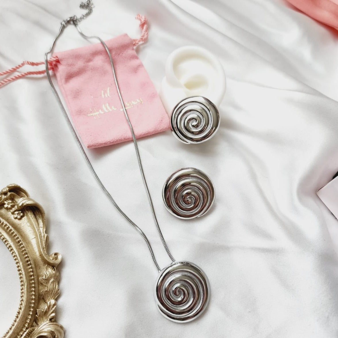 Geometric necklace and earrings, bold circular necklace and earrings, chunky necklace and earrings, infinity necklace and earrings, Fashion Threaded Swirl Shell Pendant Necklace - Steel Stainless Steel Threaded Swirl Shell Necklace, Silver Geometric necklace and earrings, Gold Geometric necklace and earrings  Water Resistant Necklace  Water Resistant Jewelry  Water Resistant  water resistance jewelry