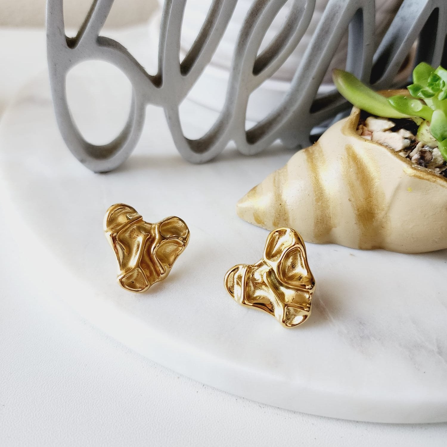 self love jewelry, self love earrings, hearts silver earrings, hearts silver medium earrings, Silver classy earrings, hearts earrings, self love earrings, silver chunky hearts earrings, two tones chunky earrings, hypoallergenic earrings, two tone everyday hoops, 18k gold plated earrings, Waterproof earrings, Silver and gold earrings, Durable earrings, Elegant earrings, Timeless design, aesthetic earrings, timeless earrings, Stylish jewelry, stylish earrings, Versatile jewelry, Bold Earrings, chunky earrings