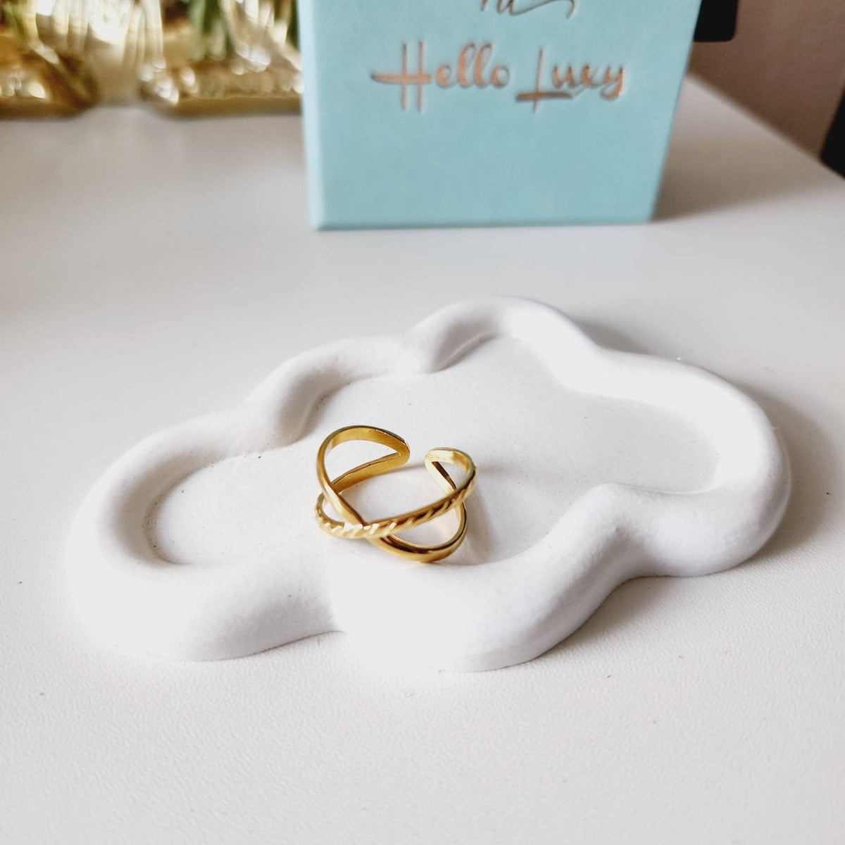 Hug adjustable Ring, geometric gold ring, Dainty X ring, Adjustable bold ring, Adjustable Gold ring Delicate and simple ring, chunky star ring, green gold ring, waterproof ring, hypoallergenic ring, untarnish ring, anti tarnish ring, anillo de estrellas, Water Resistant Jewelry