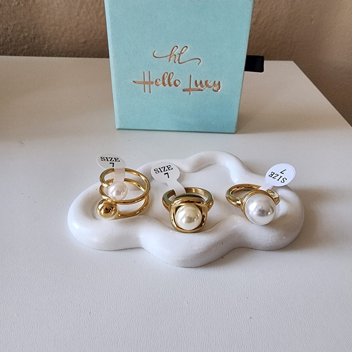 Pearl and gold spiral ring, Pearl chunky dainty Ring, golden pearl ring, pearl bold ring, bold ring