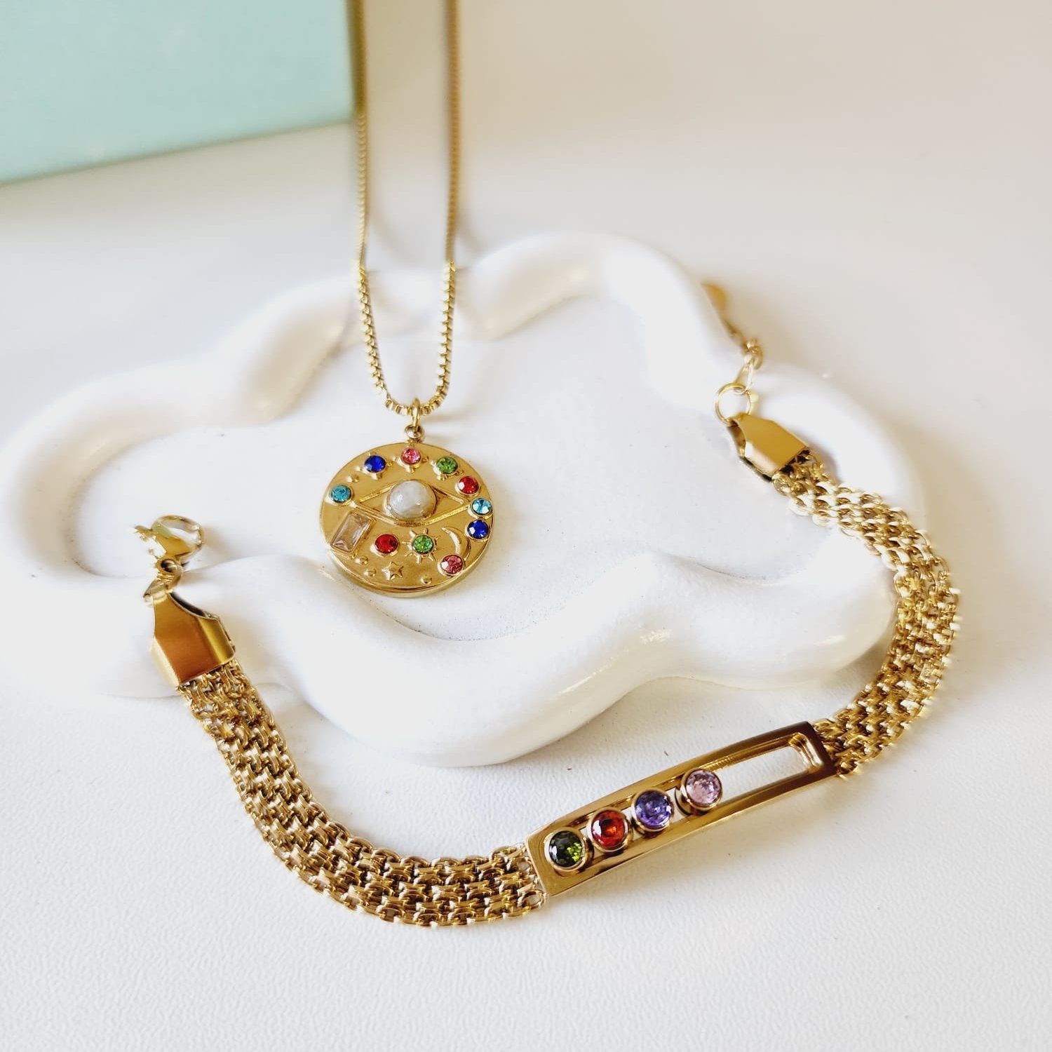 Multicolor Crystals cuban bracelet Gold Filled Jewelry, Gold Filled Bracelet, Vintage, Multicolor Vintage Bracelet, Women Stackable bracelets, multi gemstone bracelet, Multicolor bracelet for women, gold bangle set, rainbow tennis bracelet, Vintage Look
Water resistance Bracelet
Vintage Jewelry
Cuban Bracelet
Vintage Bracelet