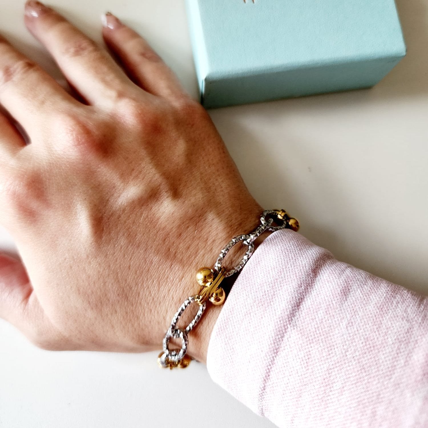 Geometric two tone bracelet, Circular double tone bracelet, Double tone vintage bracelet, constellation bracelet, Vintage bracelet, double tone jewelry, Water resistance Bracelet, Mesh silver bracelet, Vintage Jewelry, 
Cuban Bracelet, Vintage Bracelet, Paper Link Bracelet, Minimalist Jewelry, Minimalist Gift for her, religious gift, waterproof bracelet, Water resistant bracelet, Minimalist Gift